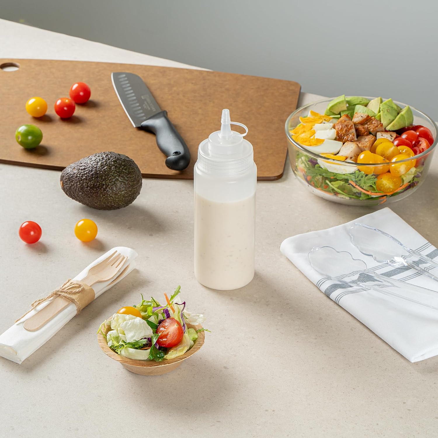 Restaurantware 16 oz Clear Plastic Squeeze Bottle