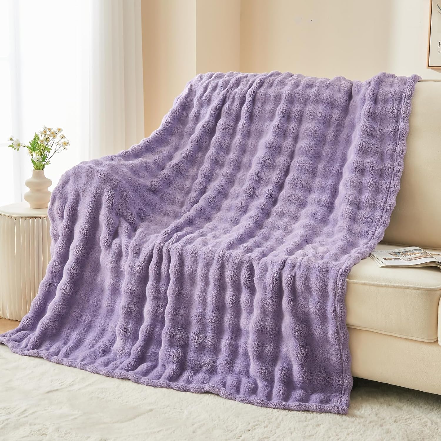 Wajade Fleece Throw Blanket Bubble Faux Fur Fluffy Bed Blanket Super Cosy Warm Large Blanket for Bed Sofa Car Lilac 153x203CM