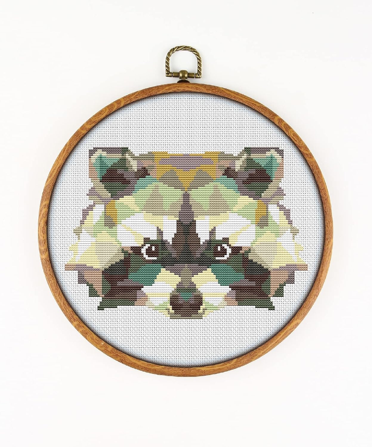 A4 Polygonal Raccoon K268 Counted Cross Stitch KIT#3. Threads, Needles, Fabric, Embroidery Hoop and Printed Color Pattern Inside. Embroidery Pattern