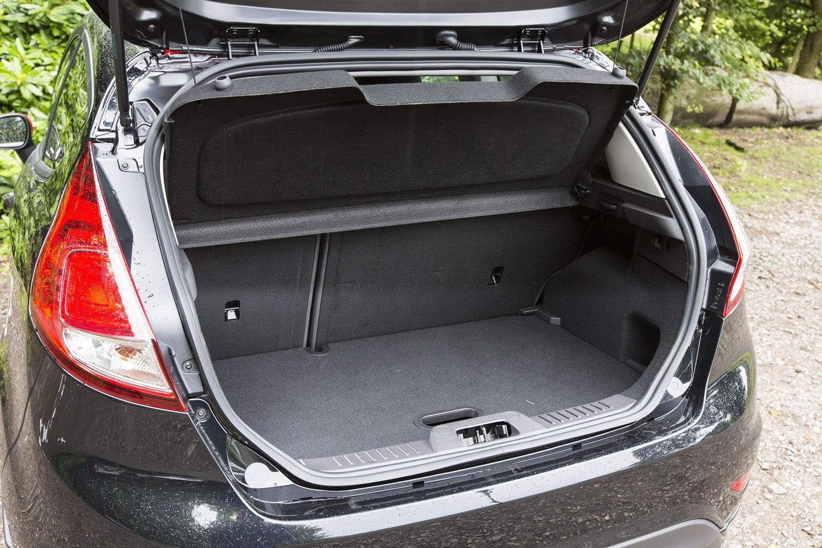Heckablage/Kofferraumabdeckung passend für Ford Fiesta MK7 VII 2008-2017 1791284