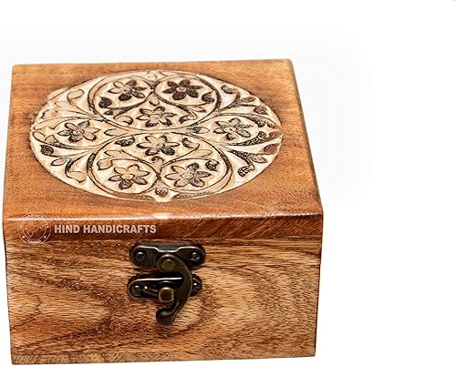 Miniatura 2 de Urna de madera antigua hecha a mano con grabado del árbol de la vida tallada a mano para mujeres y hombres, joyas  Acentos de decoración del hogar