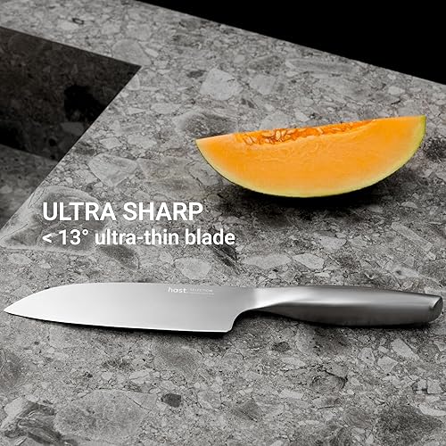 Miniatura 3 de HAST Cuchillo Santoku de 6.3 pulgadas, ultraafilado, acero al carbono japonés de alta calidad, ligero, ergonómico y diseño galardonado