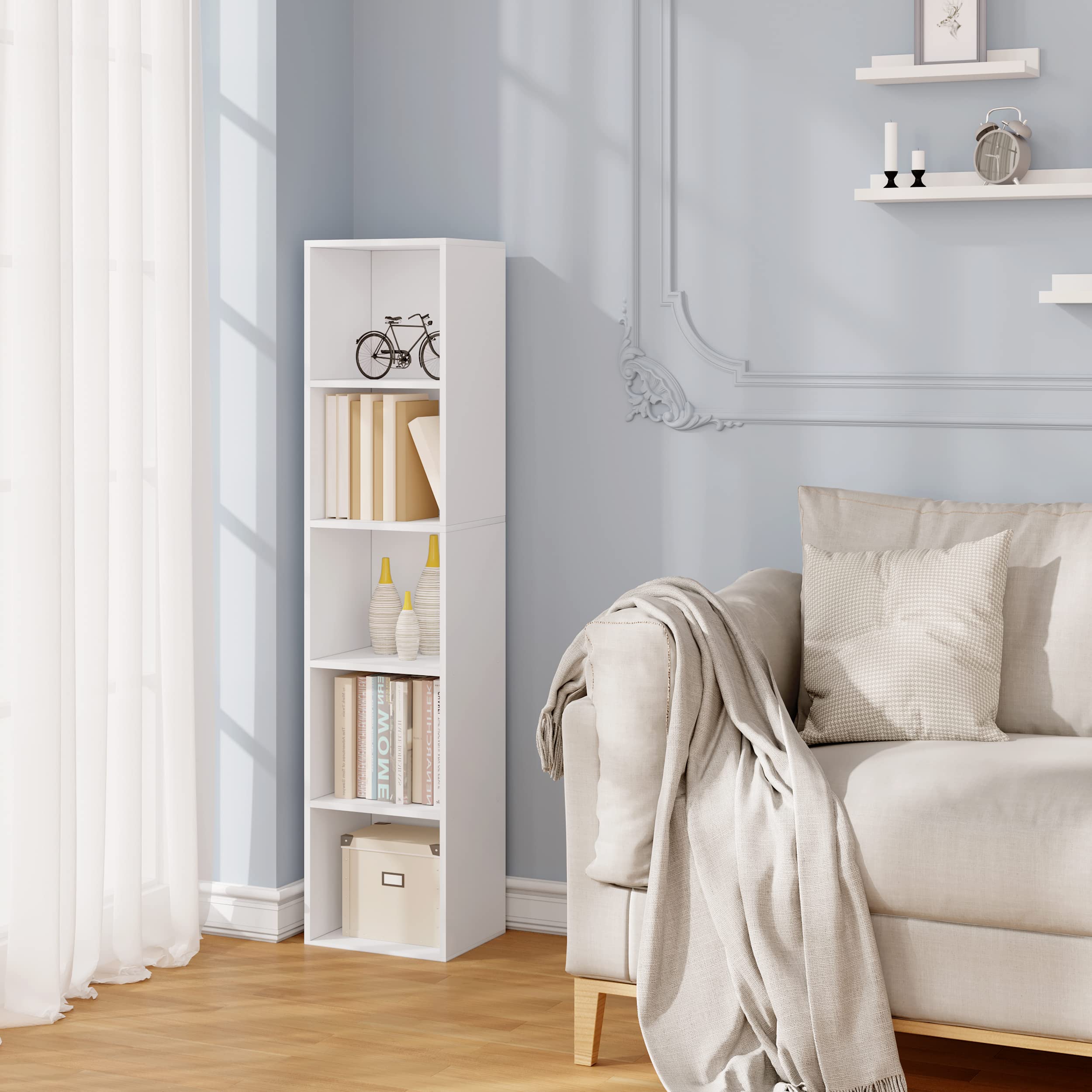 Boekenkast met 5 niveaus, in matte uitvoering, 58 cm breed, staand rek met 4 planken, ideaal voor slaapkamer, woonkamer, hal, duurzame laminaatplaat, 16 mm dik, wit