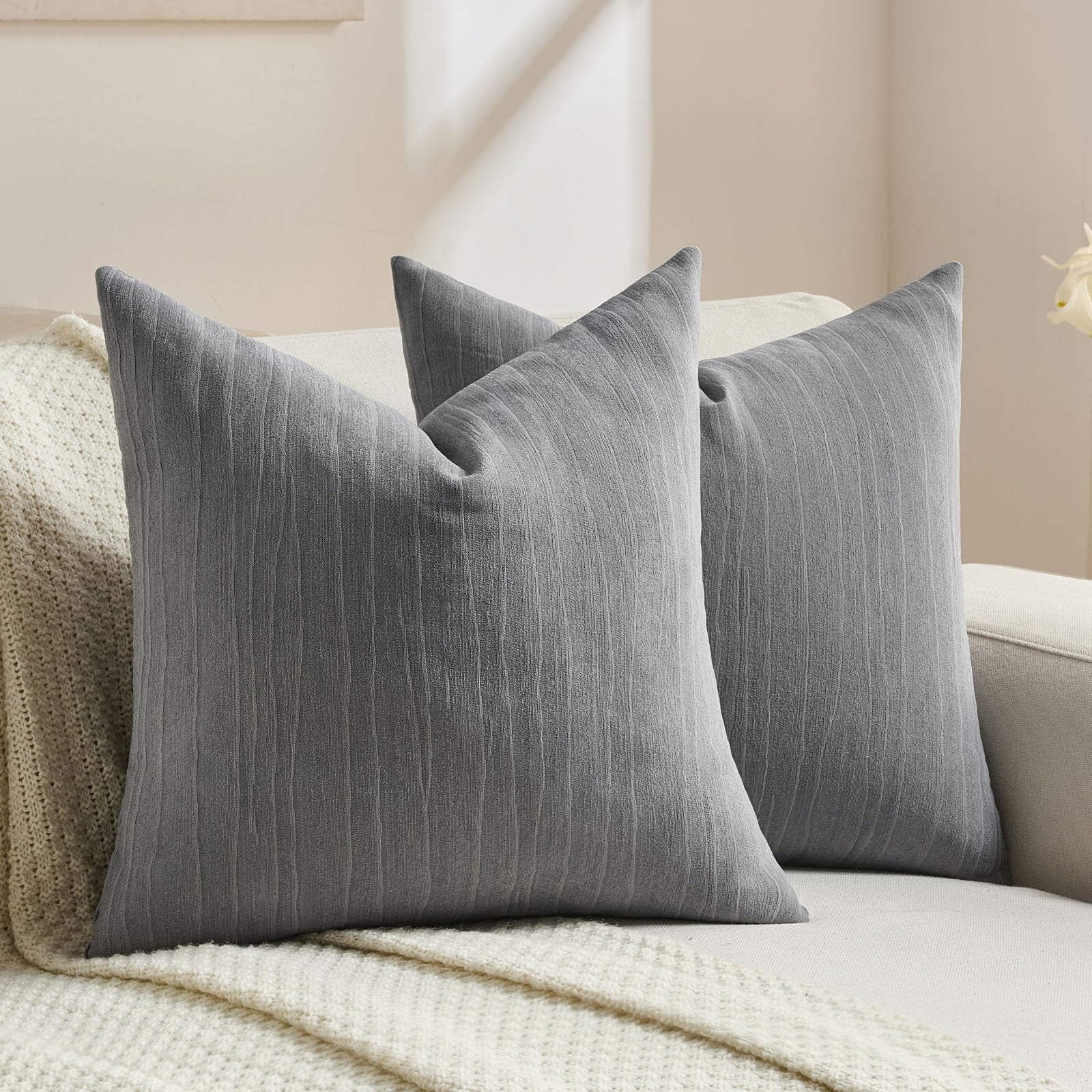 Housse de coussin 60x60 résistant et lavable pour rénover vos grands oreillers