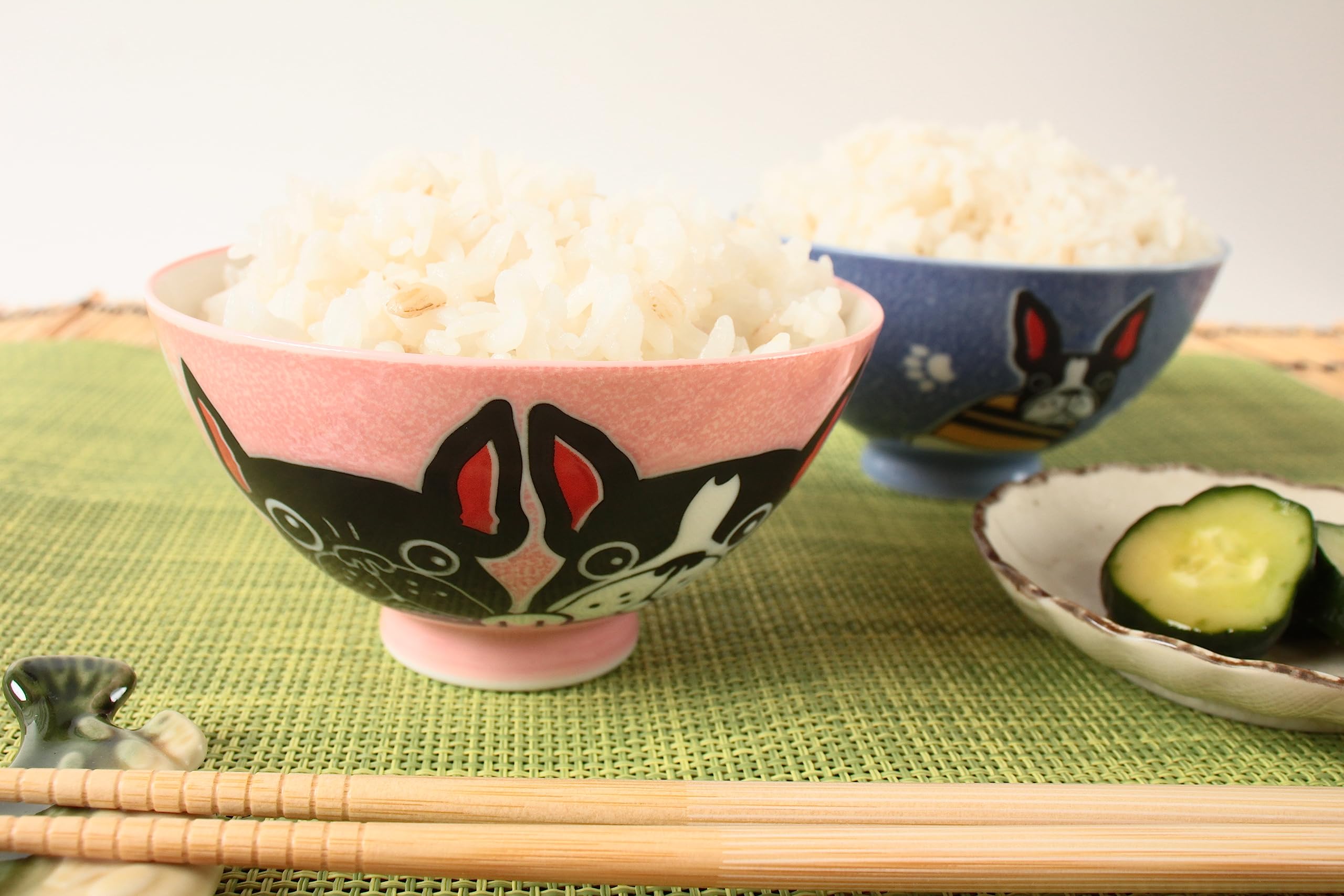 Mino ware MIG007 - Cuenco de arroz de cerámica japonesa, diseño de bulldog francés, color azul y rosa, fabricado en Japón (importado de Japón)