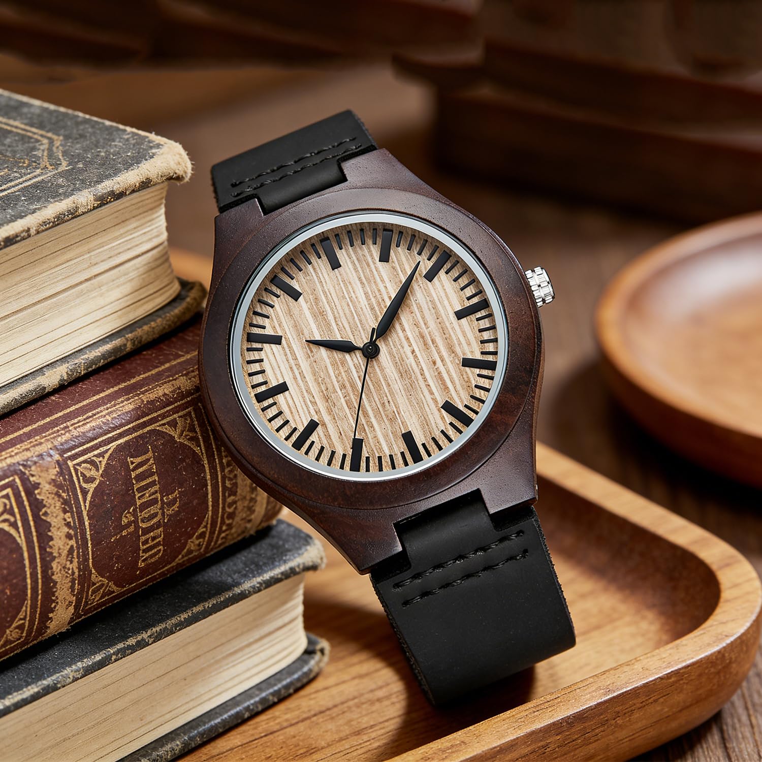 Tiong Orologio da uomo in legno naturale scuro e chiaro, con cinturino in vera pelle, ecologico, casual, al quarzo, con quadrante in legno minimalista, regalo unico per uomo