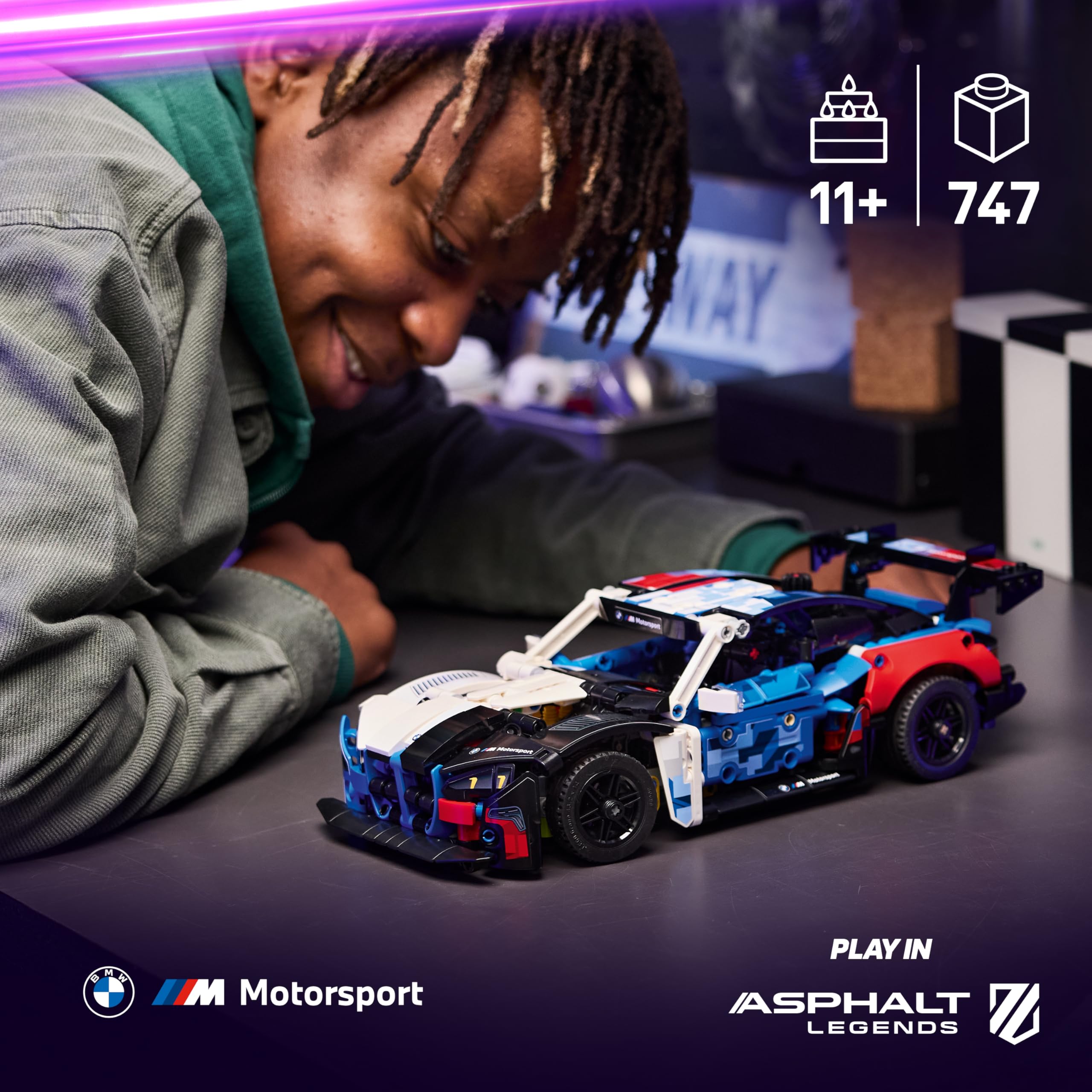 DWE Straight-Play 1〜12 LEGO Technic Auto de Carreras BMW M4 GT3 EVO - Model Kit de
