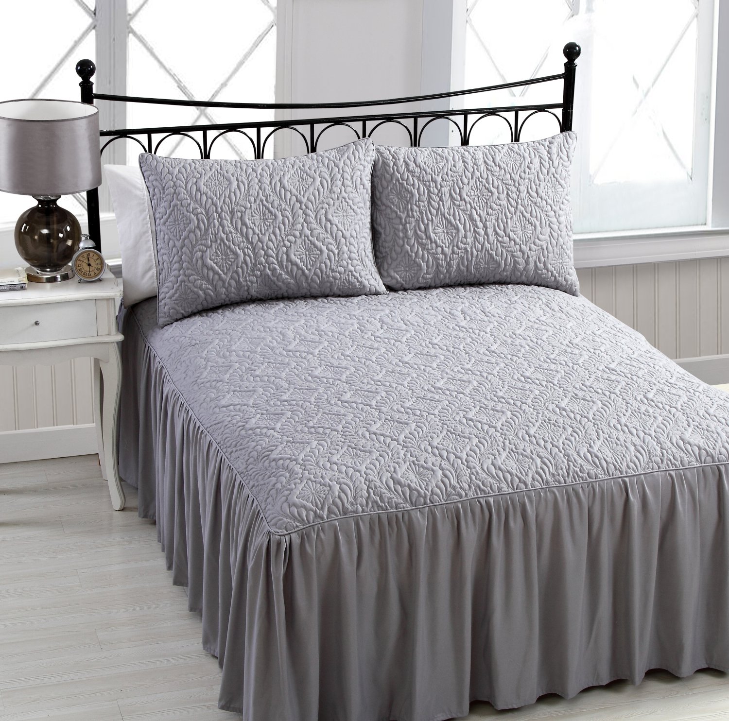 Avondale Manor 3 Piece Samantha Bedspread Set, King, Grey