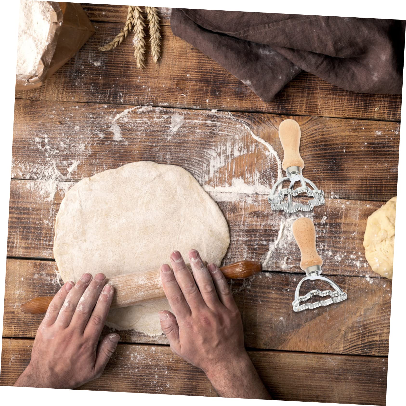 TOPBATHY 8 Stk Knödel Haut Prägeform teigschneider ausstecher für knete Keksformen-Set cookie dose Weihnachtsknödelschneider Pelmeni Pasta Ravioli- für die Küche Küchenzubehör Holz