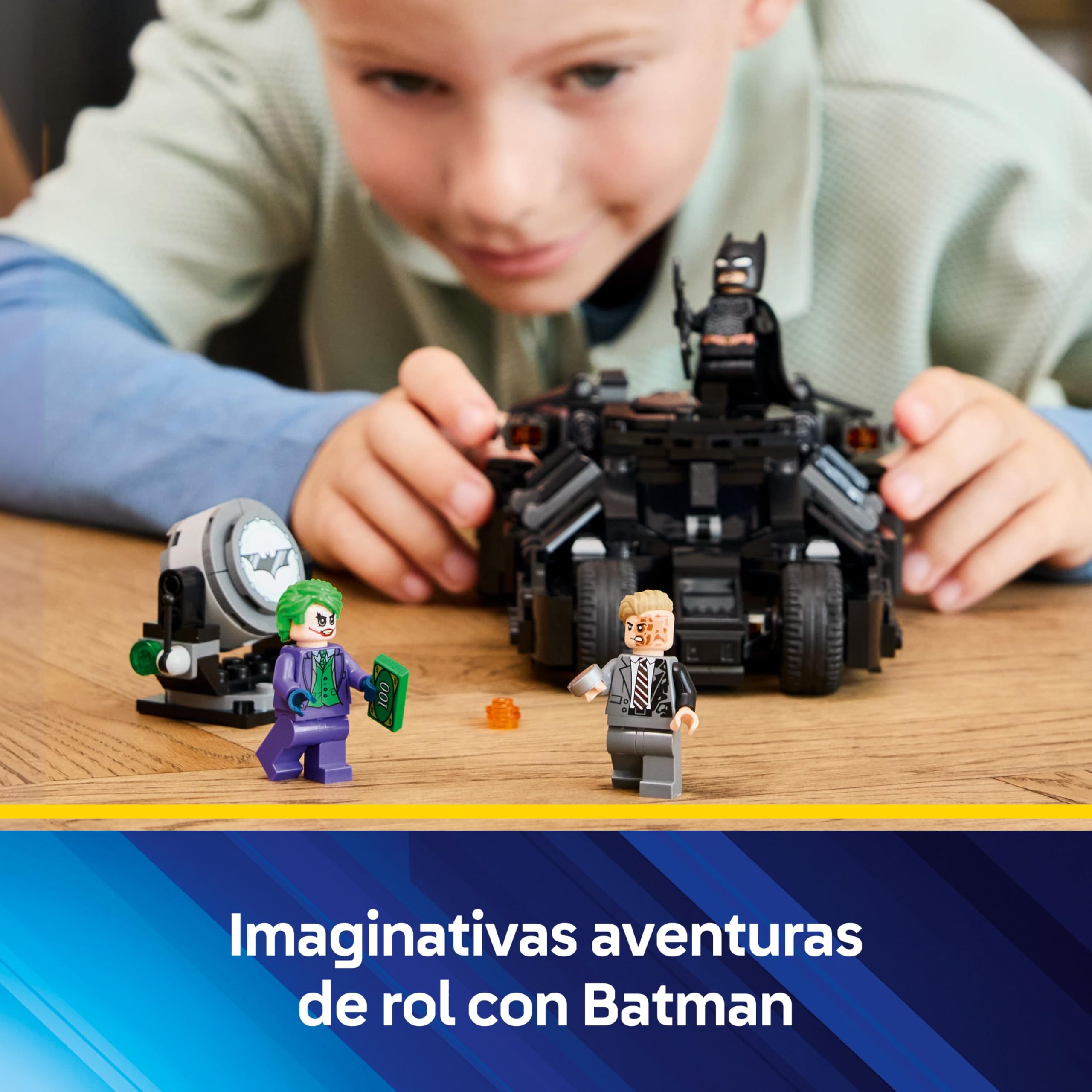 LEGO DC Batman: Tumbler de Batman vs. Two-Face y The Joker Juguete del Caballero Oscuro, Batmóvil y Minifiguras de Superhéroes y Villanos, Regalo para Niños y Niñas de 8 Años o Más 76303