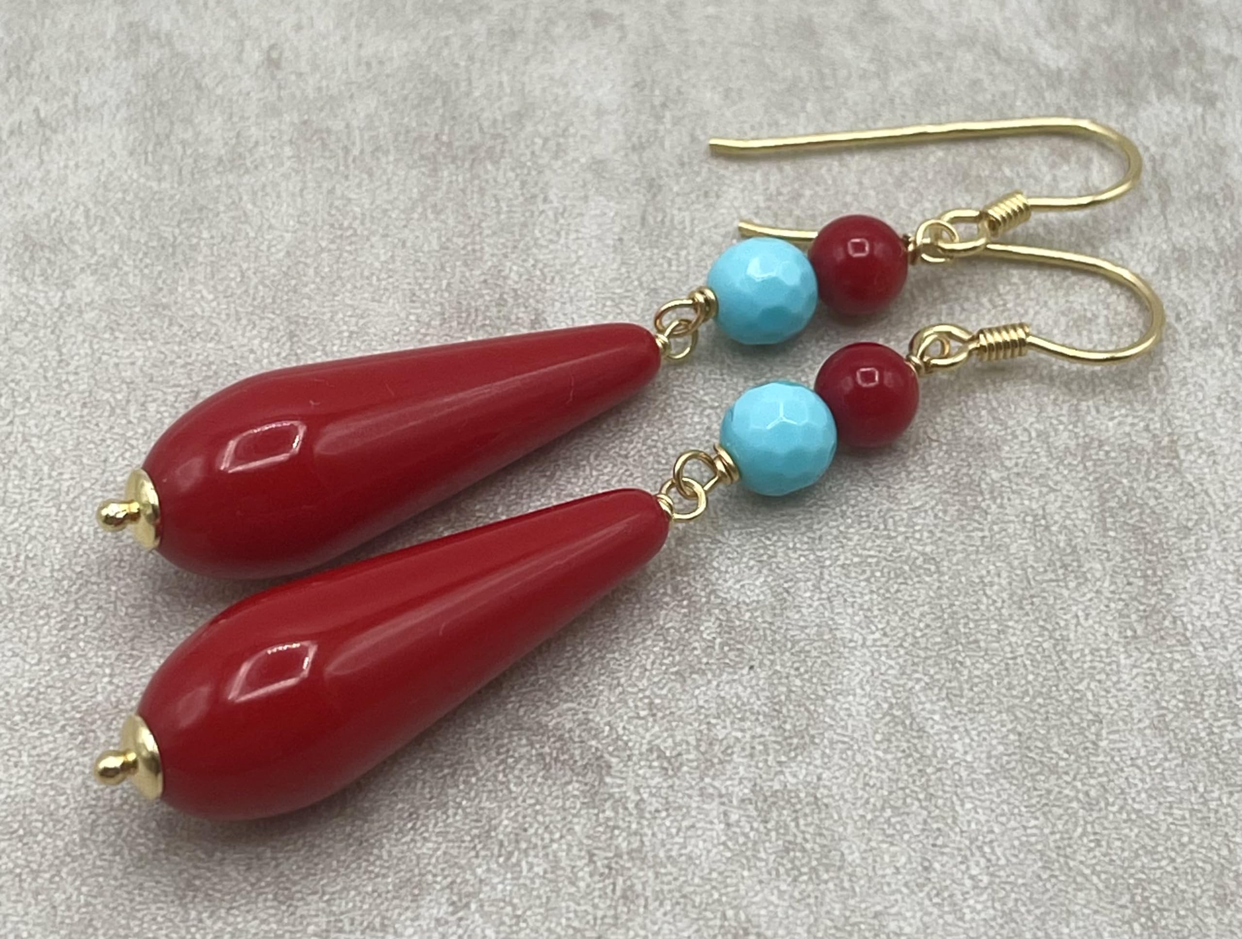Orecchini con Gocce Rosse Corallo e Turchesi, Pendenti Lunghi, Vermeil Oro 24 K, Gioielli Artigianali, Bijoux Estate, Made in Italy