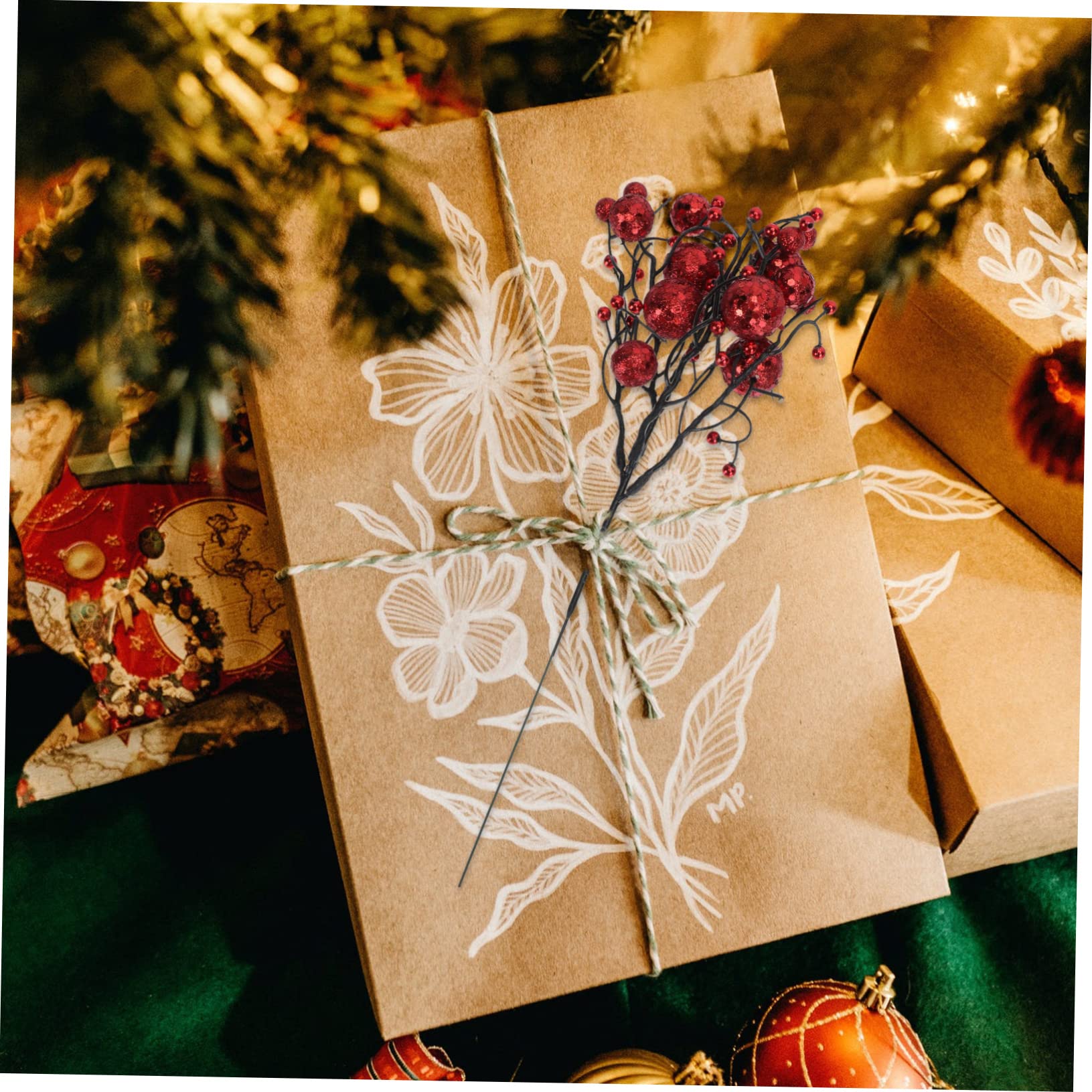 Amosfun 36 STK Beerenbündel Stecklinge Weihnachtliche Beerenpflücker Weihnachtsbeere Ornament Kranz Dekore Selber Machen Weihnachtsschmuck Simulation Beerenzweige Blaubeeren Rot Plastik