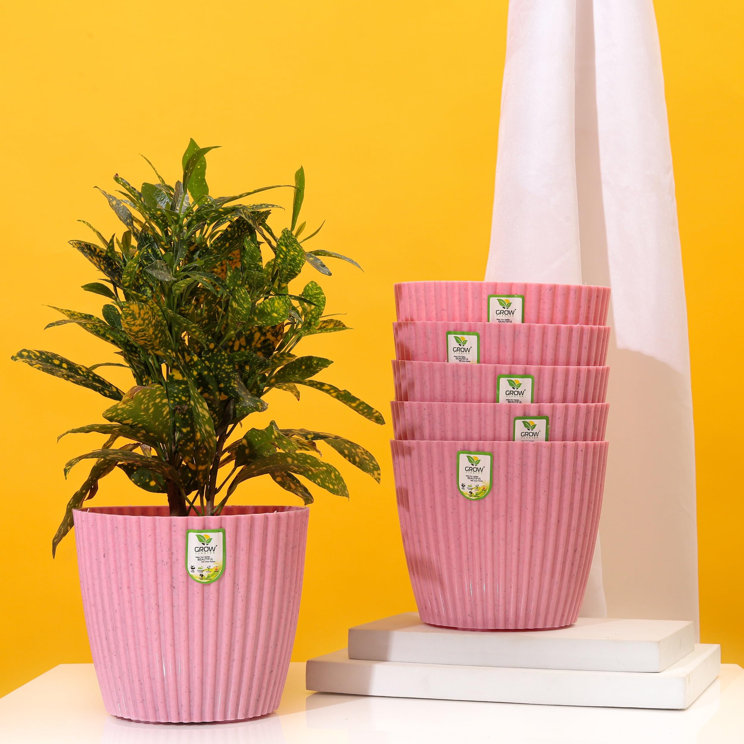 7" Plastic Mega Flower Pots - Pack of 4 -7 7" Plastic Mega Flower Pots - Pack of 4 -7