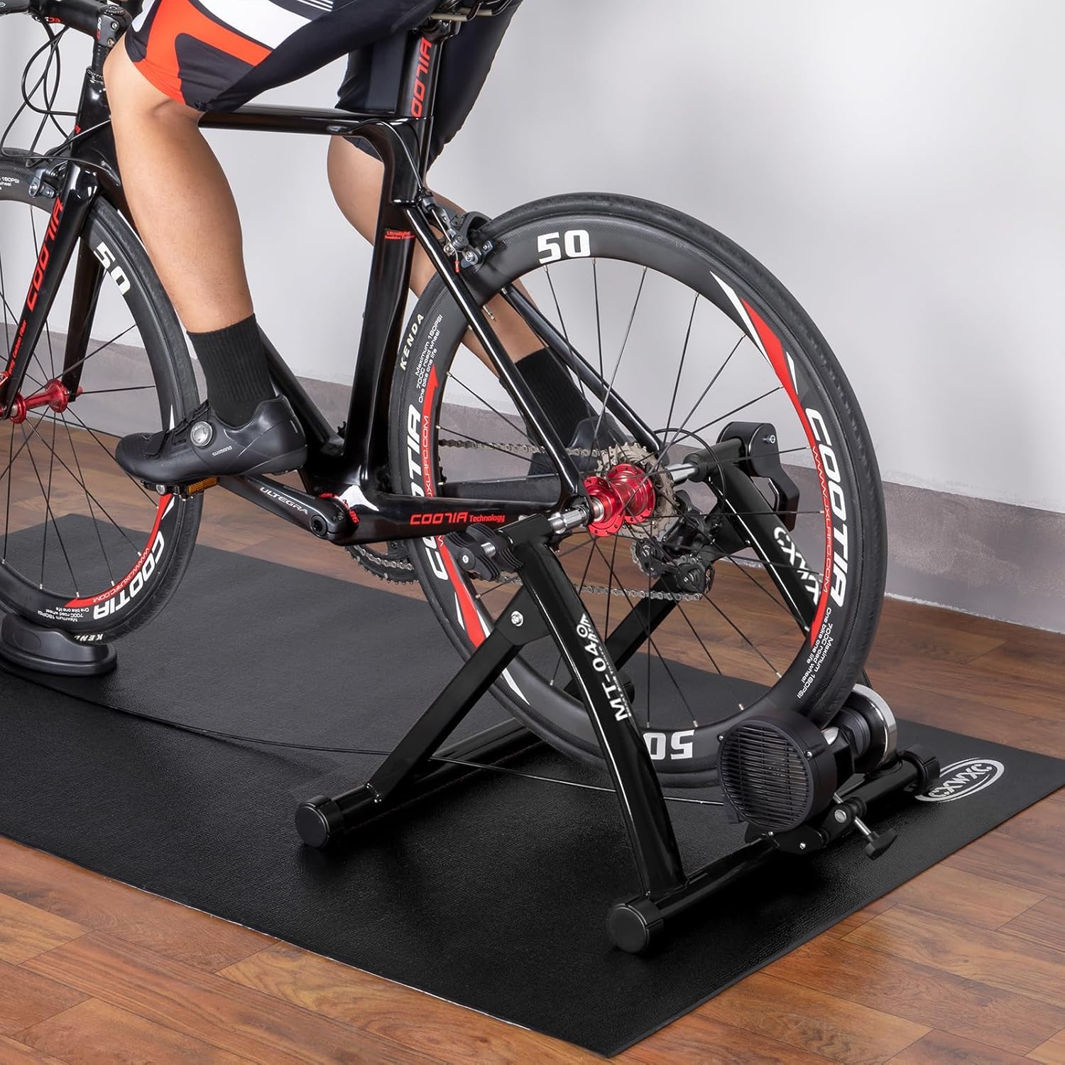 CXWXC Fahrrad Rollentrainer, Klappbar Stahl Bike Trainer mit Schnellspanner Vorderradunterlage Radtrainer für 26-29 Zoll Fahrradtraining Fahrradfahren Zuhause Indoor Sport & Freizeit