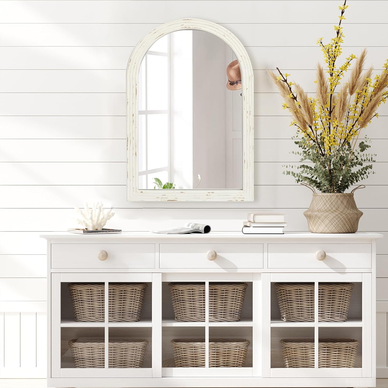 Rustic White Distressed Arched Wall Mirror, Farmhouse Wood Decorative Large Mirror for Living Room, Bathroom, Entryway, Hallway(20" x 30")