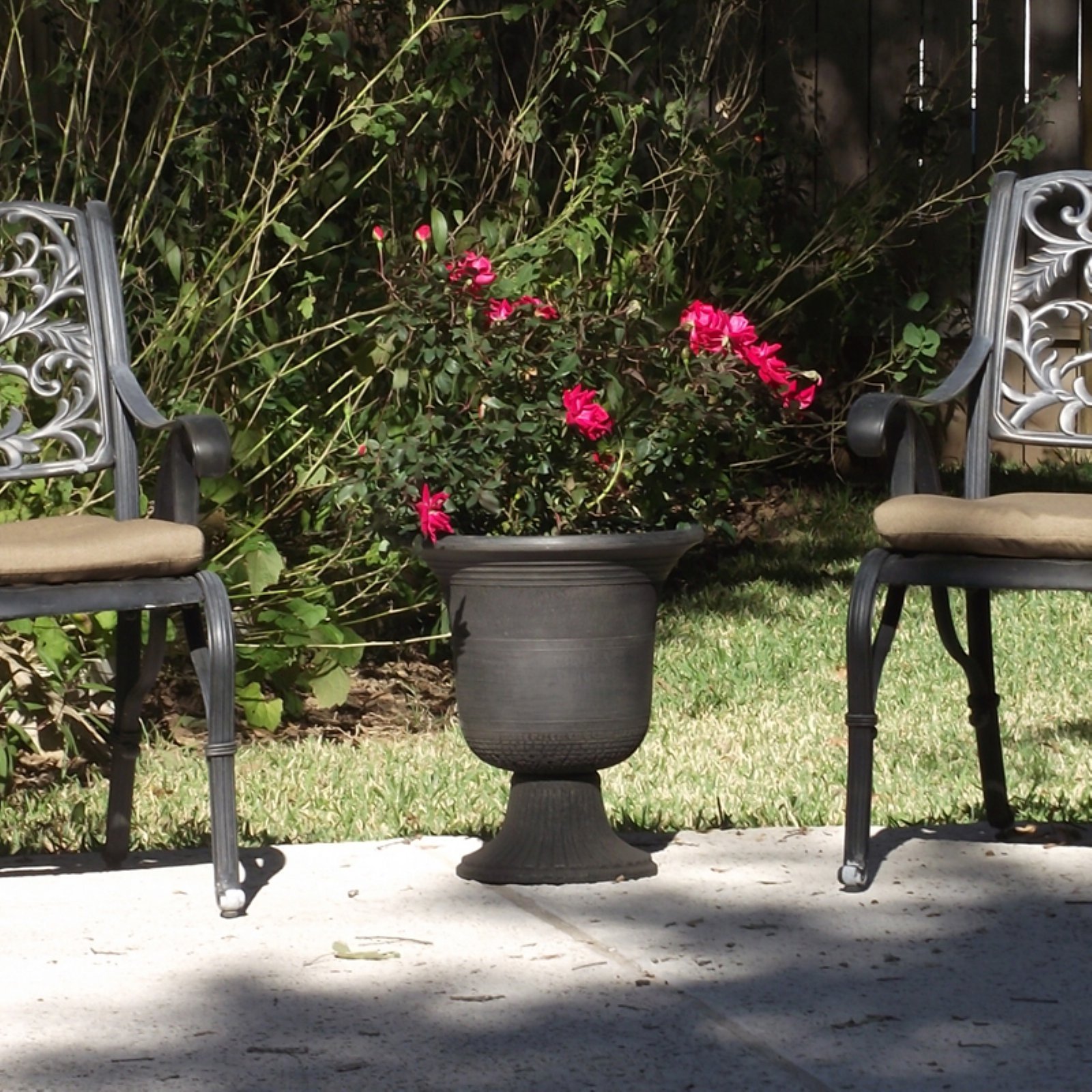 16 in. Resin Terra Pot Tray