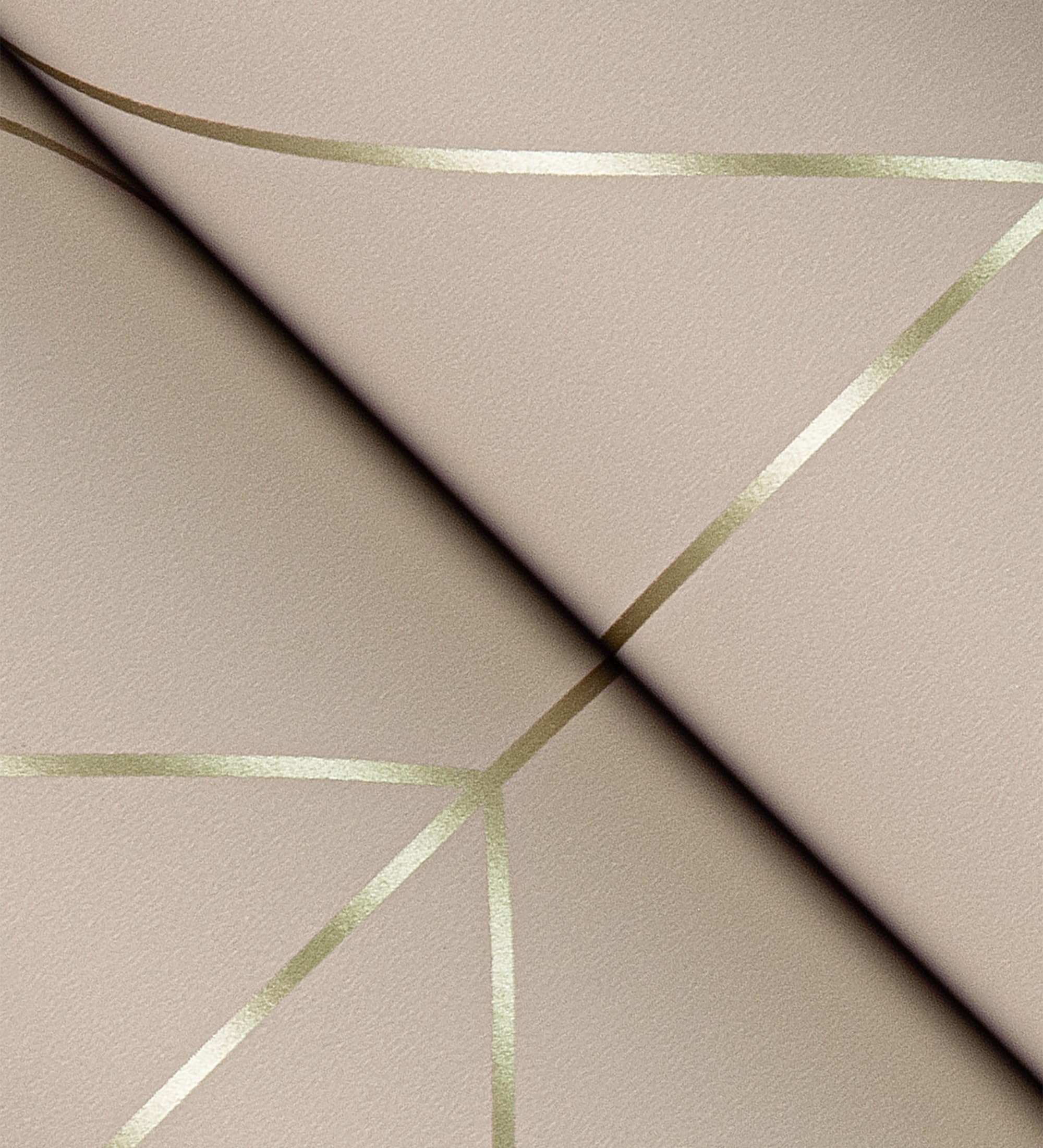 GAULAN 682085 - Papel pintado geométrico de rombos con líneas doradas fondo nude estilo Art déco para pared salón cocina baño dormitorio pasillo - Rollo de 10 m x 0,52 m