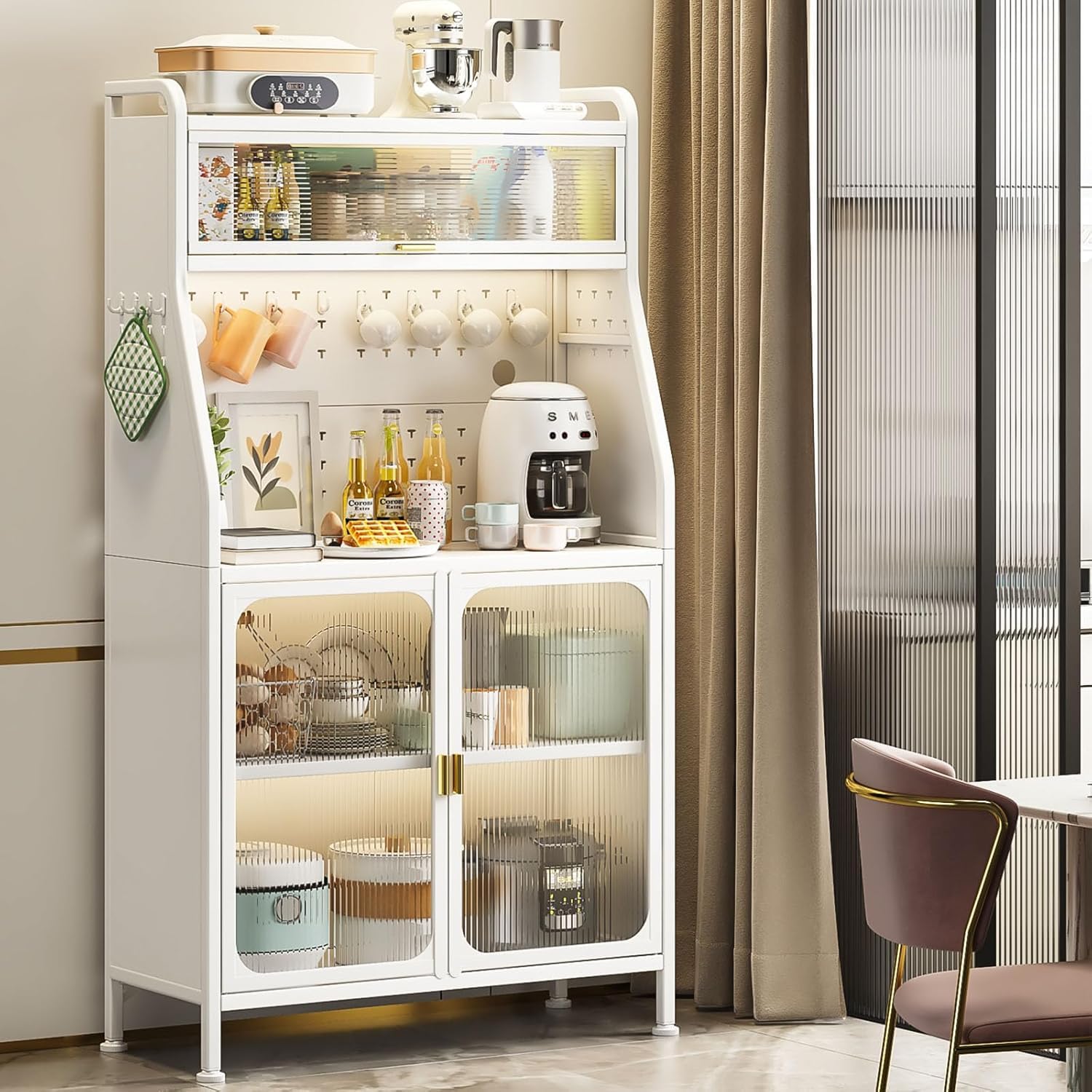 Fiutazge Largo 66 cm Credenza Cucina Alta con Ante in Acrilico,Mobile Cucina con Ripiani Regolabili,Ruote e Foro Passacavi,Credenza Soggiorno Montaggio Senza Attrezzi per Pranzo Ingresso-Bianco