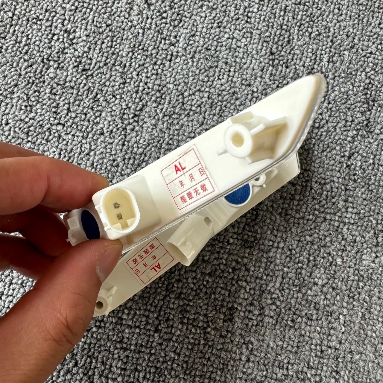 Suitable for LP580 LP610 LBJN 4T0945119B 4T0945120B left and right LR front bumper lights, front bumper edge lights, Hurricane