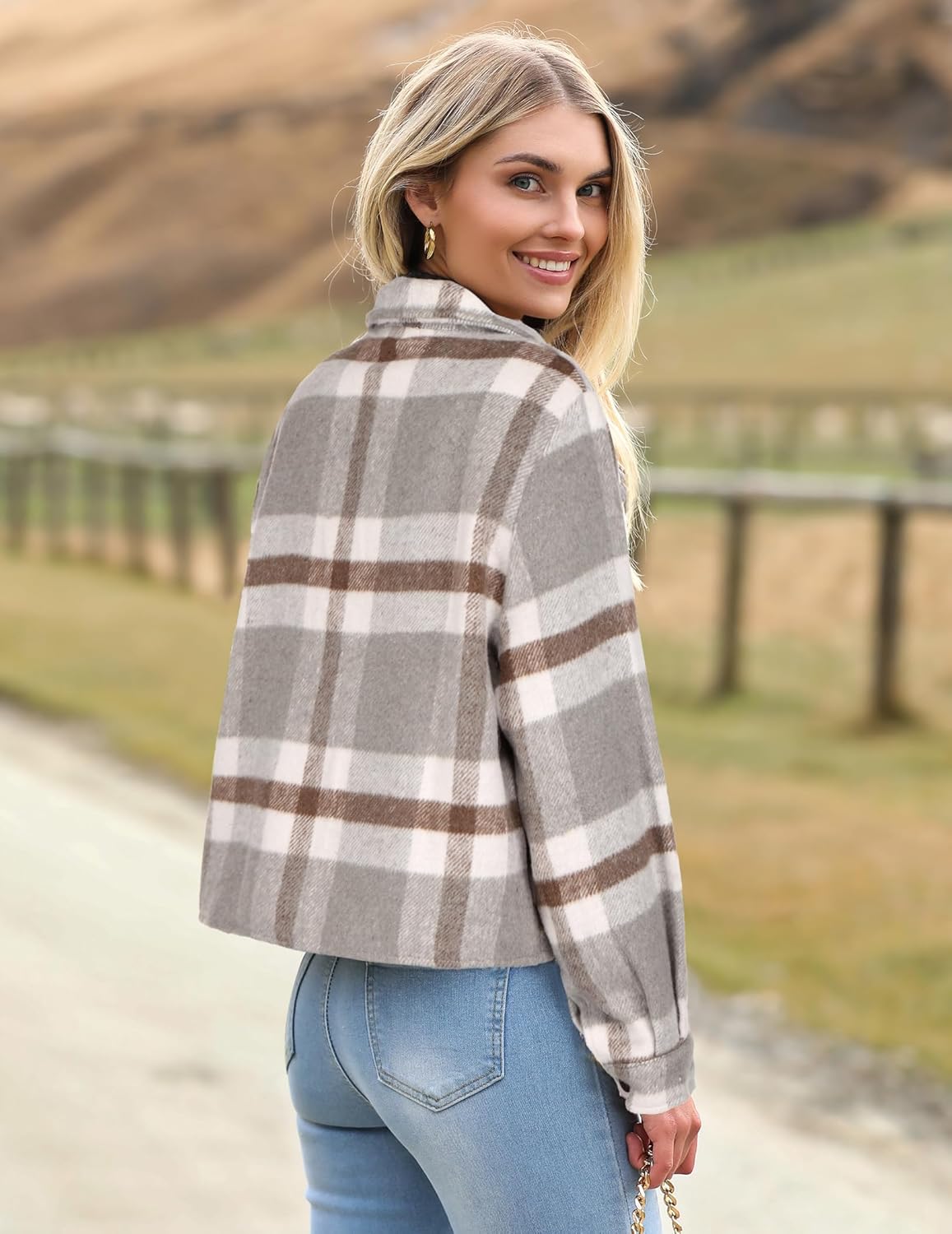 HOTOUCH Women Jackets Cropped Shacket Plaid Button Down Shirt Long Sleeve Flannel Coat Tops with Lapel Pocketes - Image 3