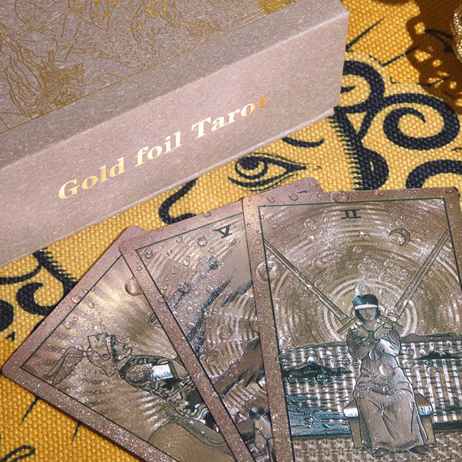 Tarotkarten, Einsteigerset, Tarotkartendeck, Goldfolien-Tarotkarten mit Reiseführer, wasserdichtes PVC-Tarotkartendeck mit exquisiter Box, Wahrsagespiel, Wahrsagewerkzeuge