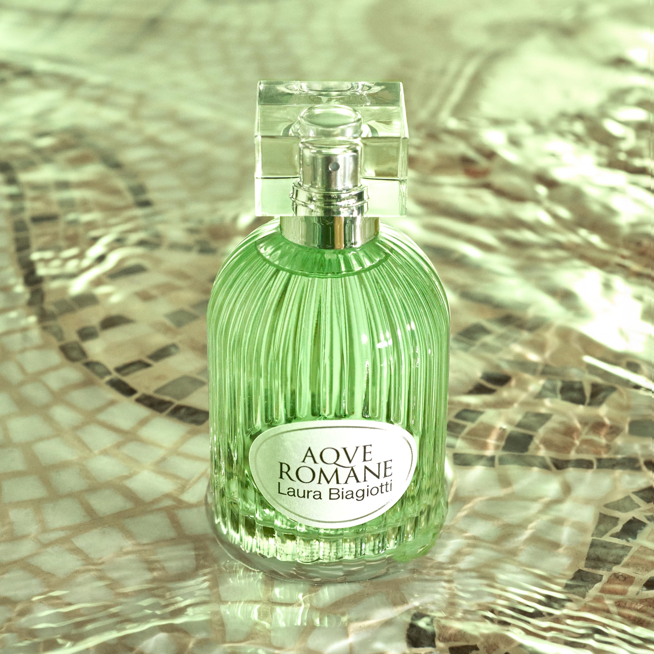 Laura Biagiotti – Aqve Romane Divinum Ficus Eau de Toilette 100 ml – Parfum Damen – Zitrisch-holzige Komposition – Spritzige, lebendige Noten – Ikonischer Flakon inspiriert von Römischen Tempeln