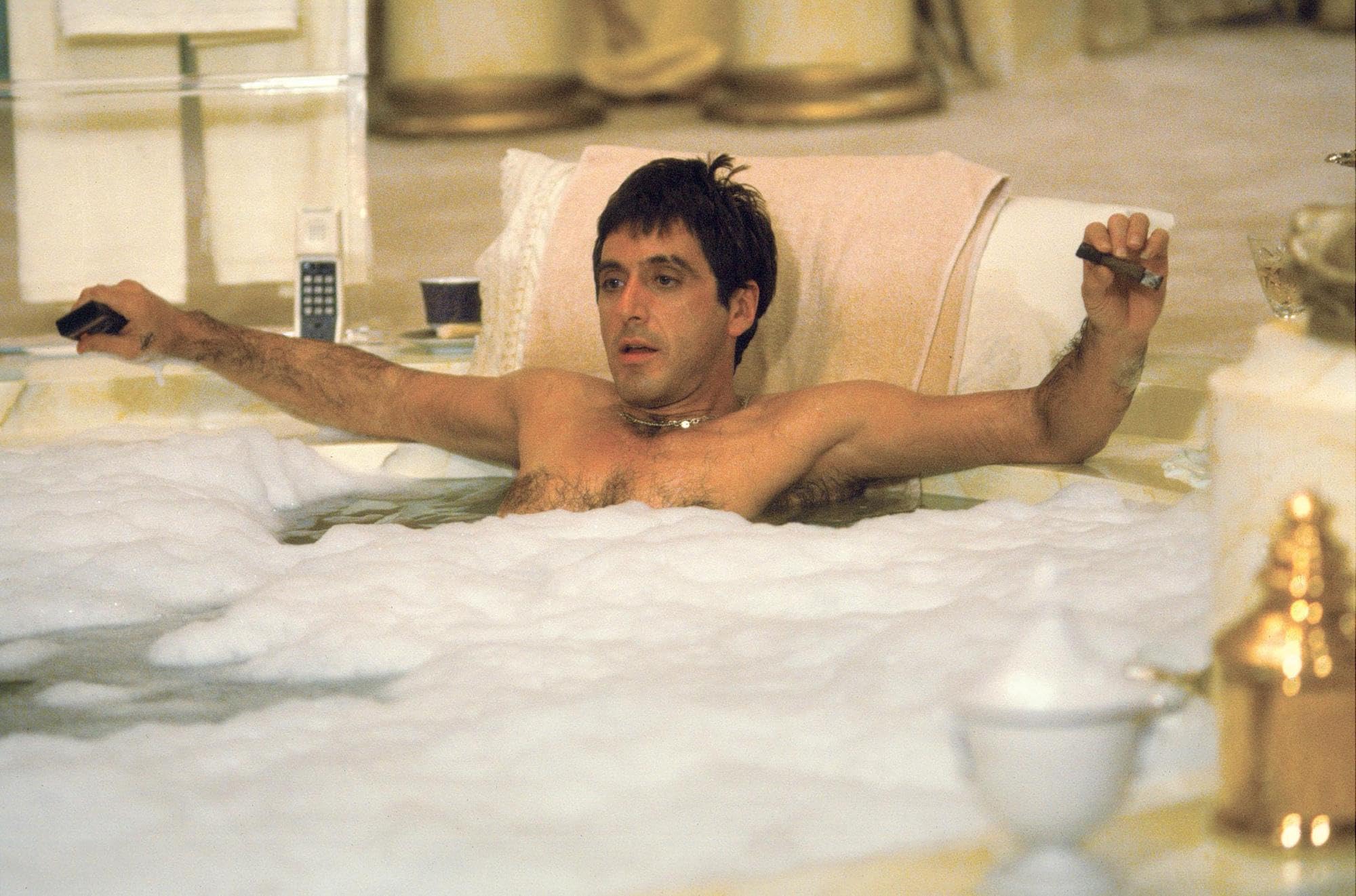 Scarface (1983) – Gold Edition 4K Ultra HD + Blu-ray + Digital