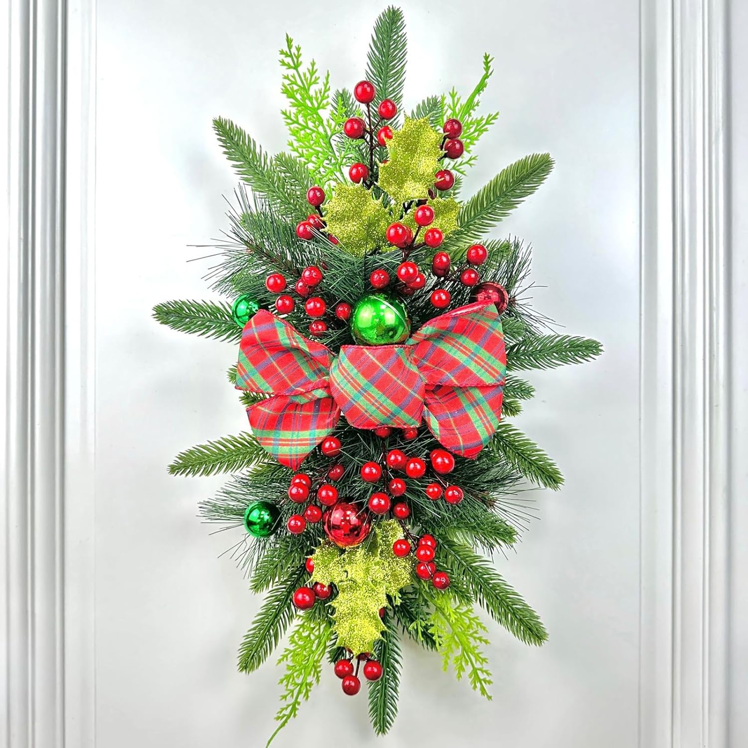 Fofetbfo 2Pcs Artificial Christmas Teardrop Swags, Christmas Stairs Swag, Christmas Swags Christmas Staircase Garland, Xmas The Cordless Stairway SwagTeardrop for Wall Window Stair