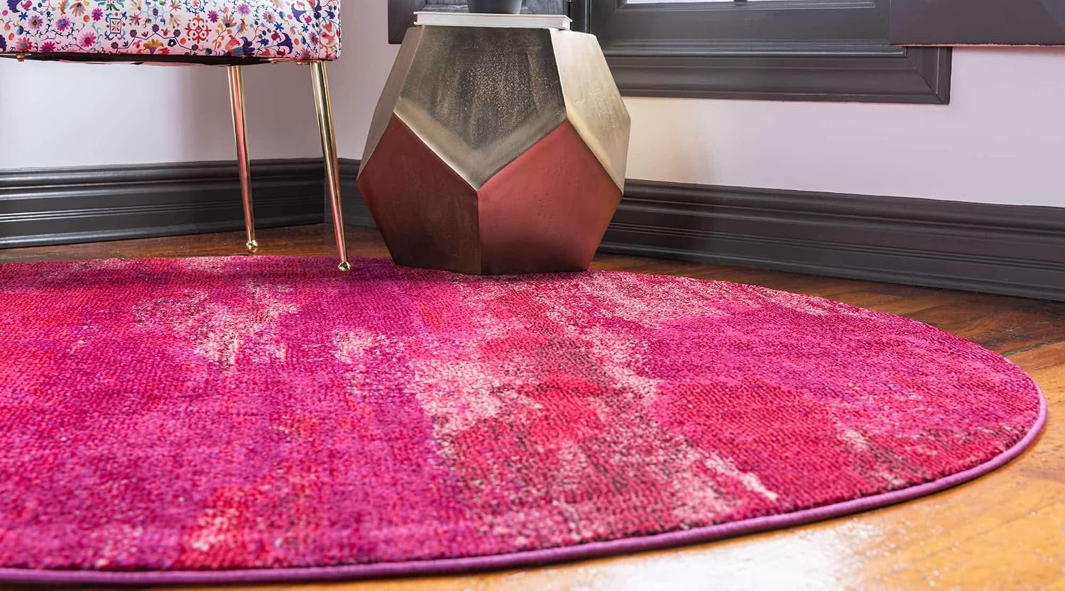 Unique Loom Jardin Collection Colorful, Vibrant, Abstract Watercolor Area Rug (6' 0 x 6' 0 Round, Pink/ Red)
