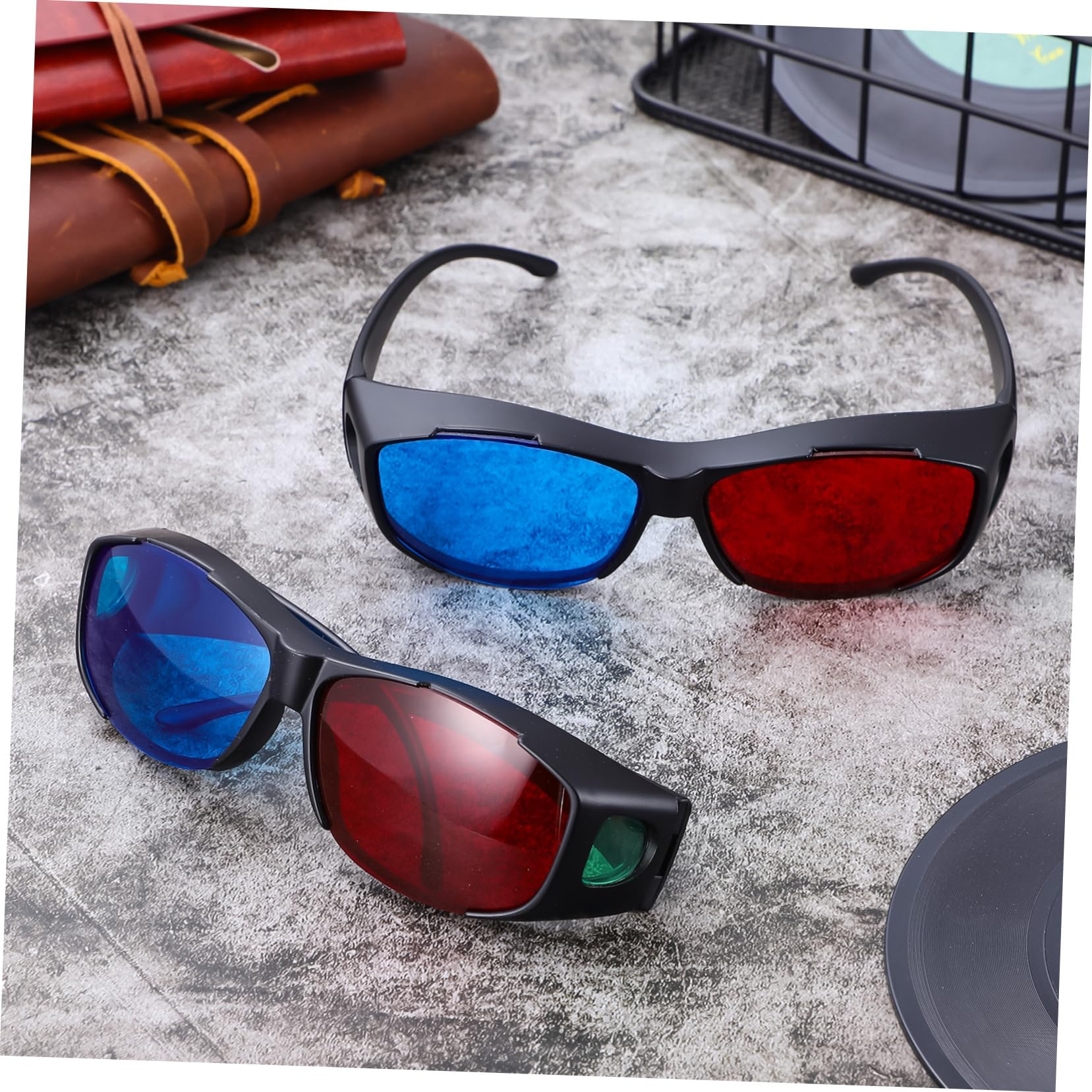 5 Stück Rot Blau 3D-Brillen aus Kunststoff mit Breiter Anwendbarkeit und Einfacher Bedienung für Gaming und Kinoerlebnis