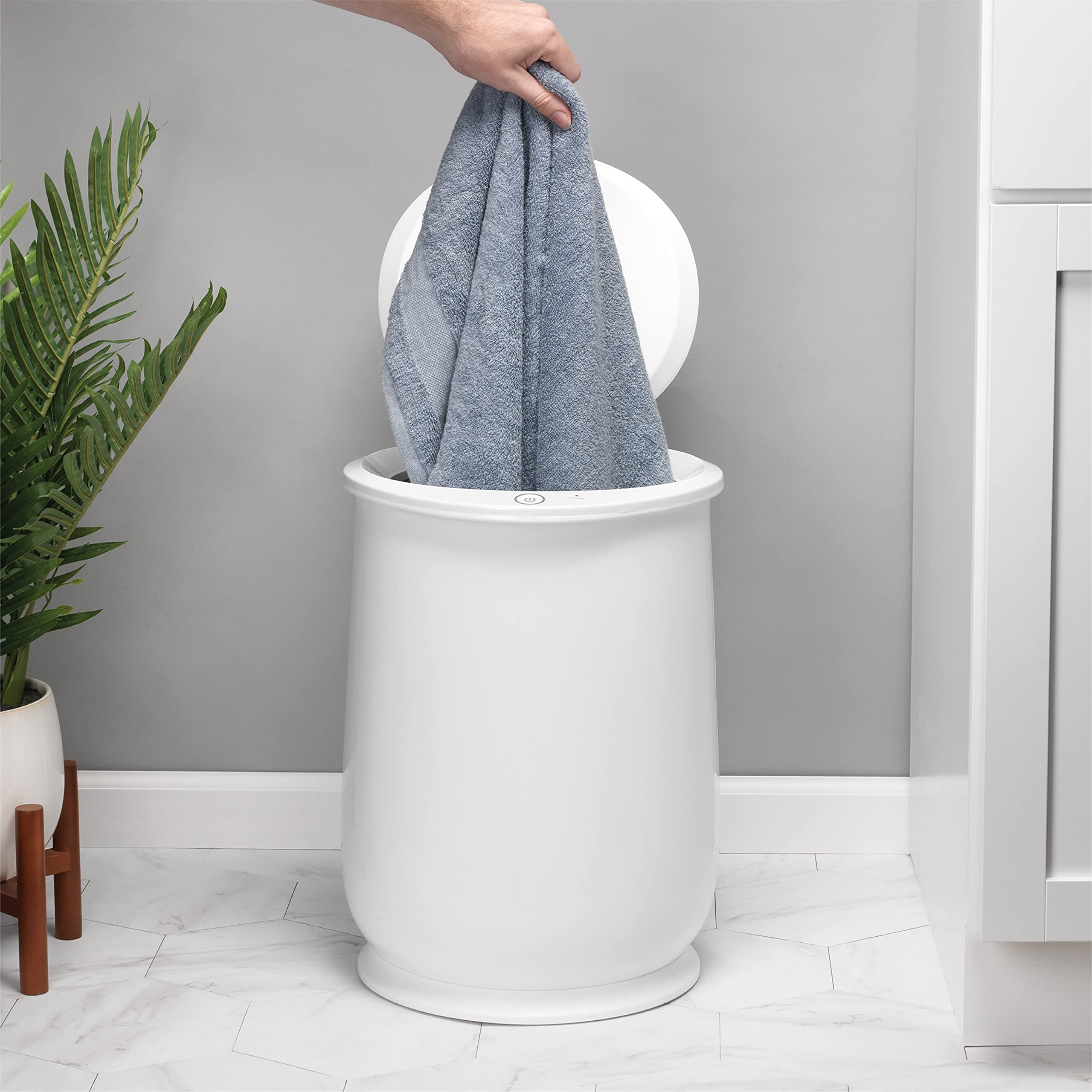 Amazon.com: Homewerks Towel Warmer, Luxury Towel Warmer Fits Two Large Bath  Towels for Bathroom or Spa, Blanket Warmer, Bucket Style, White Auto Shut  Off 60 Minute Timer : Home u0026 Kitchen