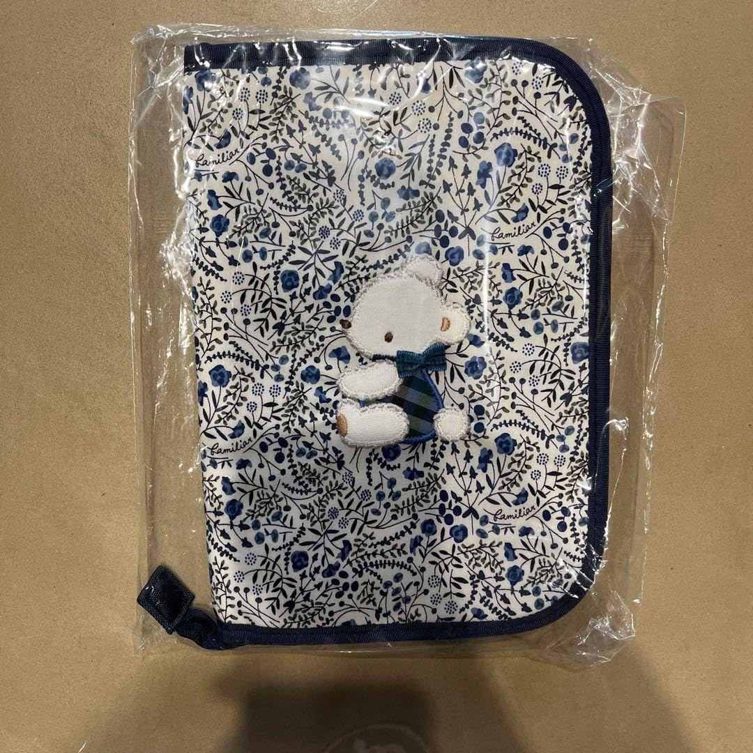 新品未開封ファミリア母子手帳ケースリバティブルーbl マルチケース