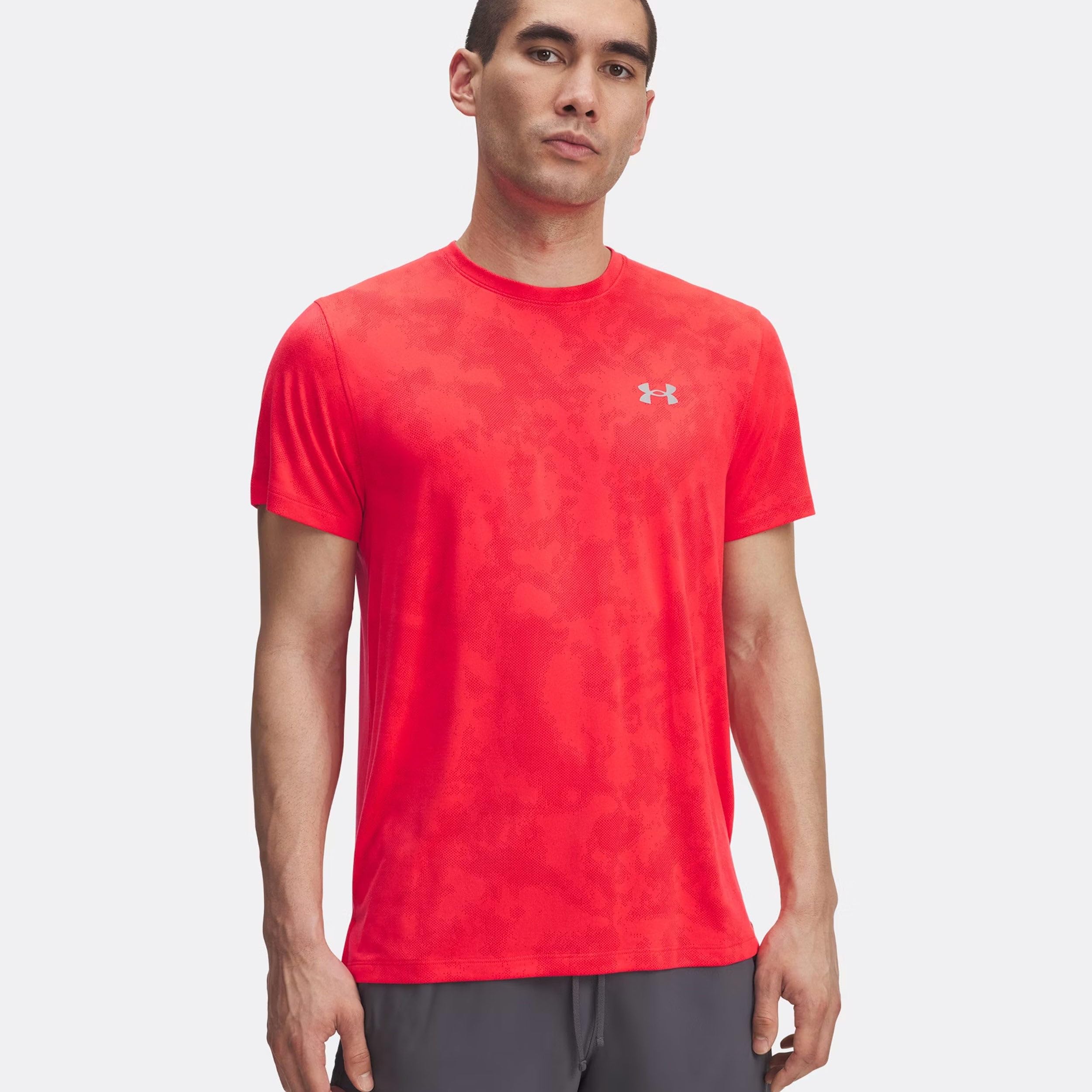 Maillot de course Under Armour Launch Camo hommes noir pour le running