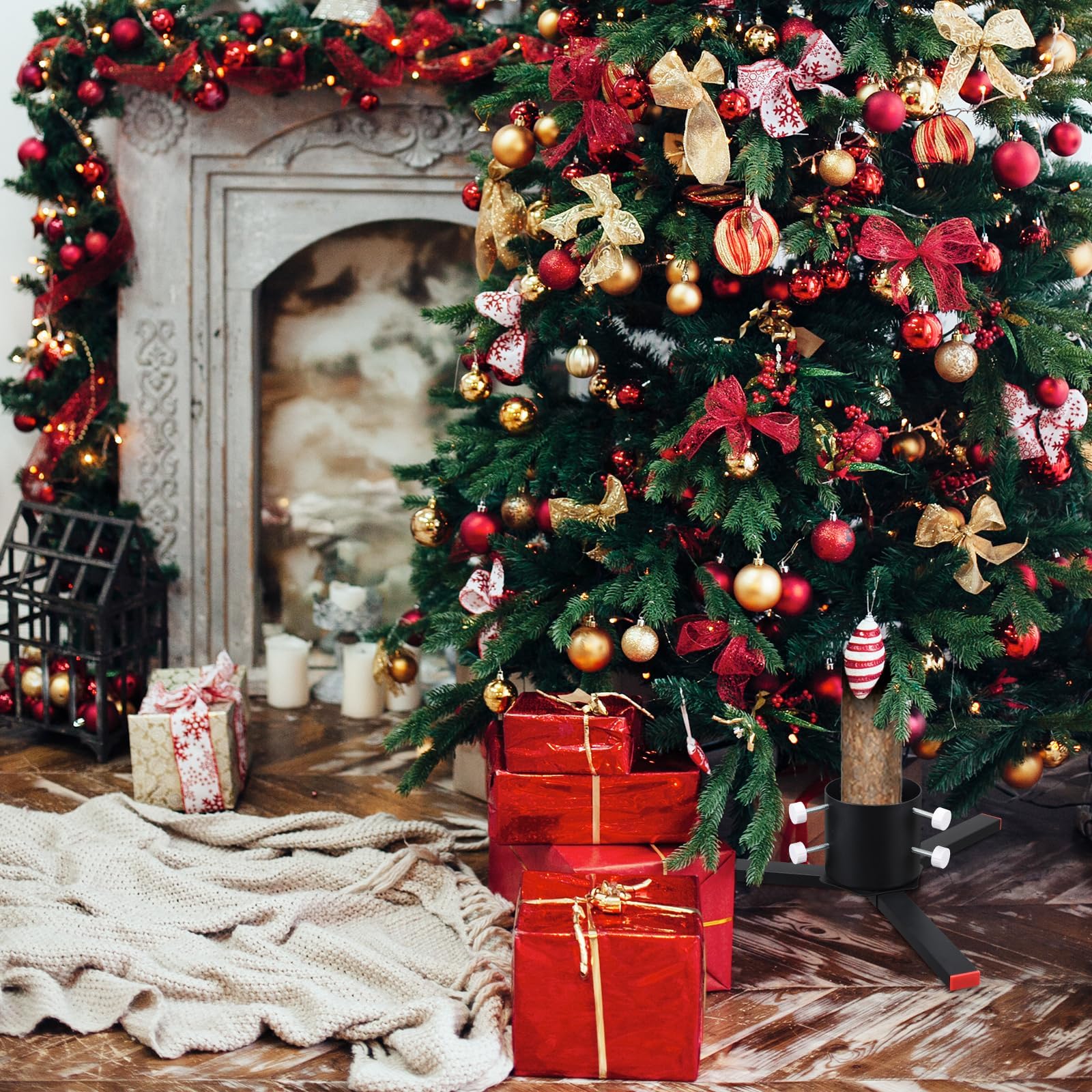 Arbres De Noël En Pot. Sapins De Noël Poussant Dans Des Jardinières