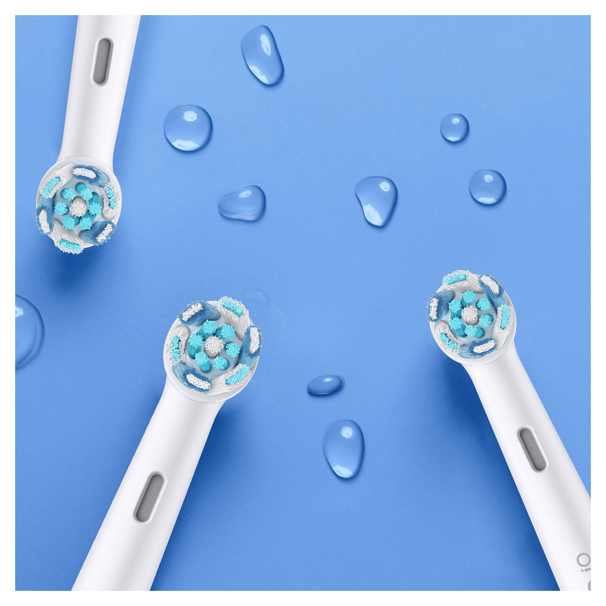 Oral-B iO 7n Cepillo Eléctrico Recargable Tecnología De Braun, 1 Mango Blanco Con Diseño De Alta Gama Y Tecnología Magnética, Pantalla En Blanco Y Negro, 1 Cabezal Recambio, 1 Funda De Viaje Premium