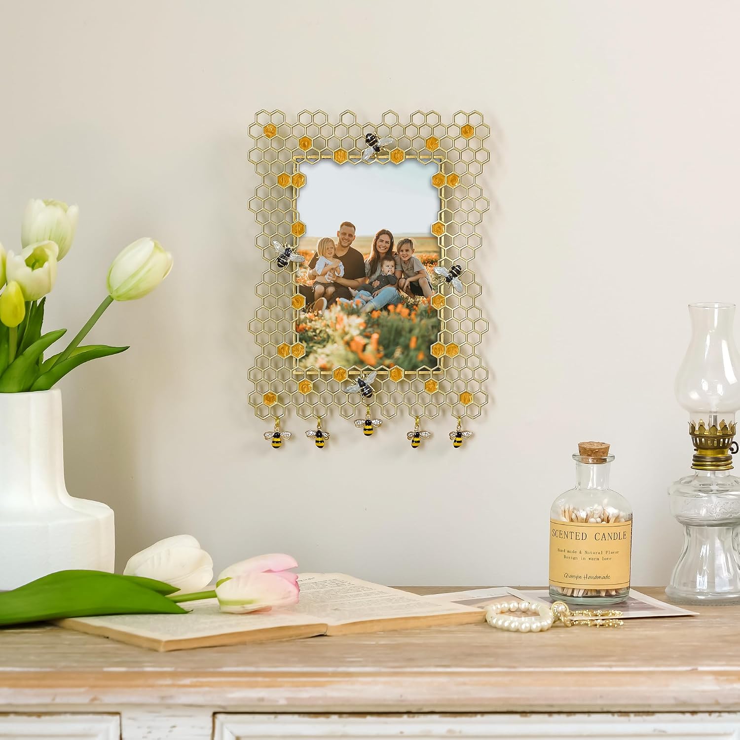Golden Honeycomb Bee Picture Frame – 4x6 Metal Wall Hanging HoneyBee Photo Frame, Sweet Gift of Love