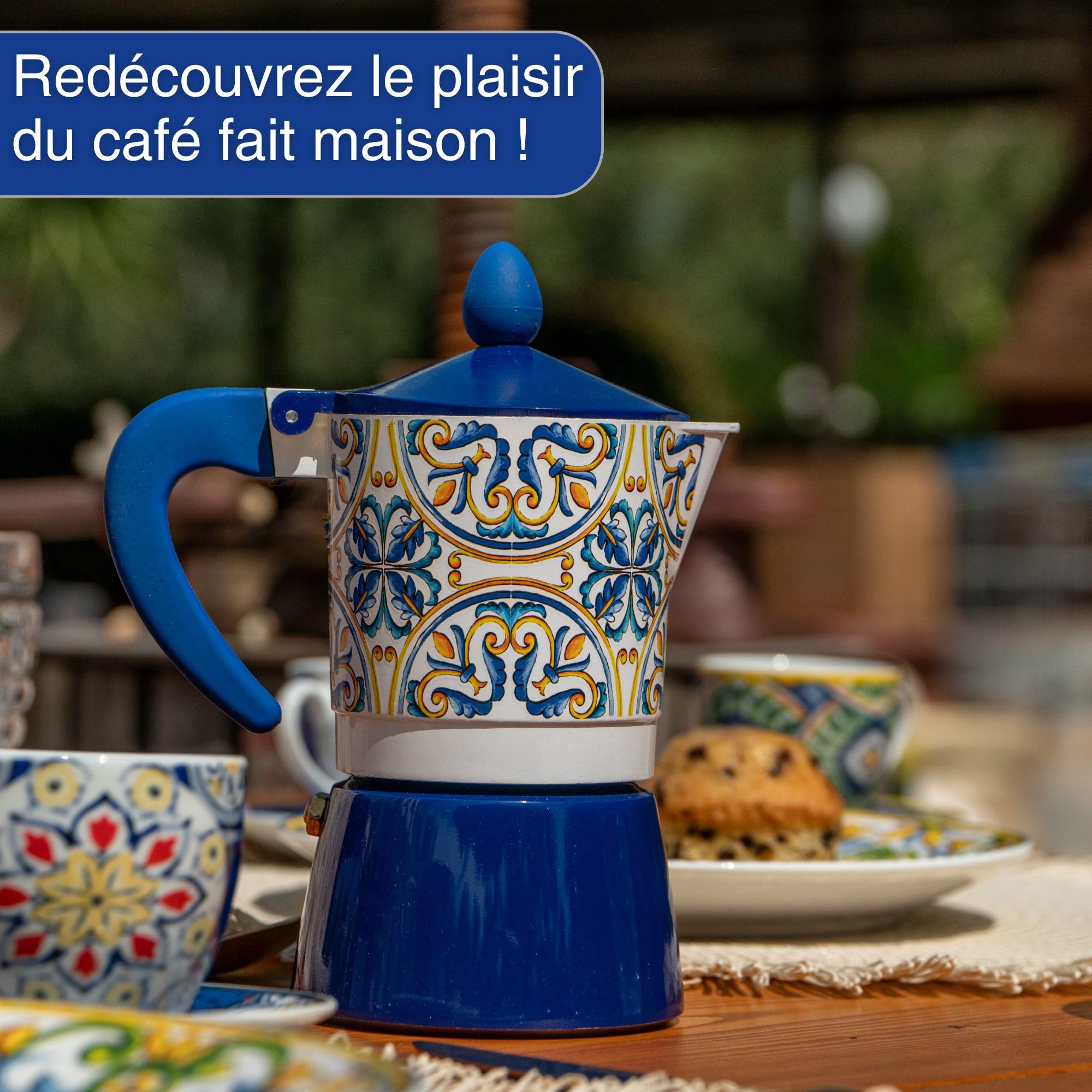 NAMAI - Cafetiere Italienne 3 Tasses de 180 ML, Aluminium Résistant, Avec Poignée Isolante, Couleurs Vives, Coffee Maker, Non Compatible Avec l'Induction, Idée Cadeau (Vietri)