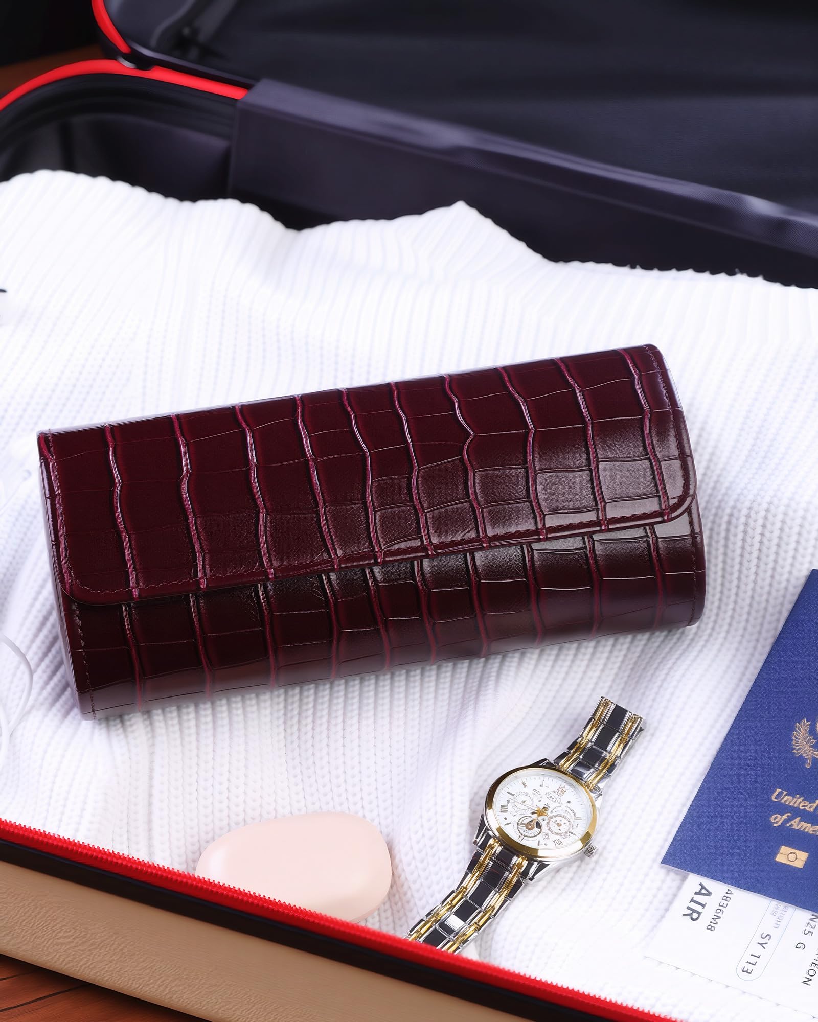 Estuche de viaje para 3 relojes MR.OKAY: estuche clásico color burdeos con una magnífica textura de cuero. (Estuche enrollable o organizador portátil para guardar y exhibir relojes). Regalo ideal pa