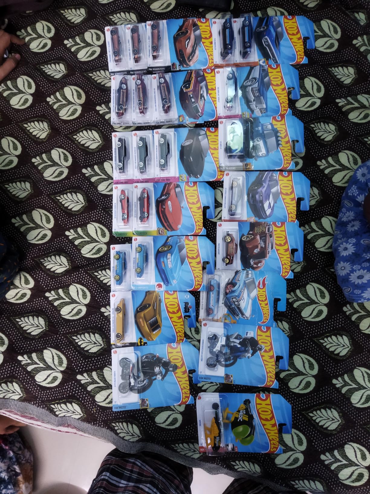 Hot Wheels 24Car Random Assortment Party Pack 20142017 Amazon.in