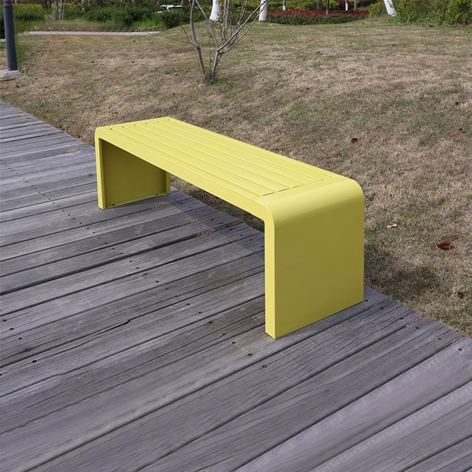 Banco de metal para exteriores para todo tipo de clima para 2 personas, asiento resistente a la intemperie para porche, patio trasero, parque Ln, amarillo, 120 cm