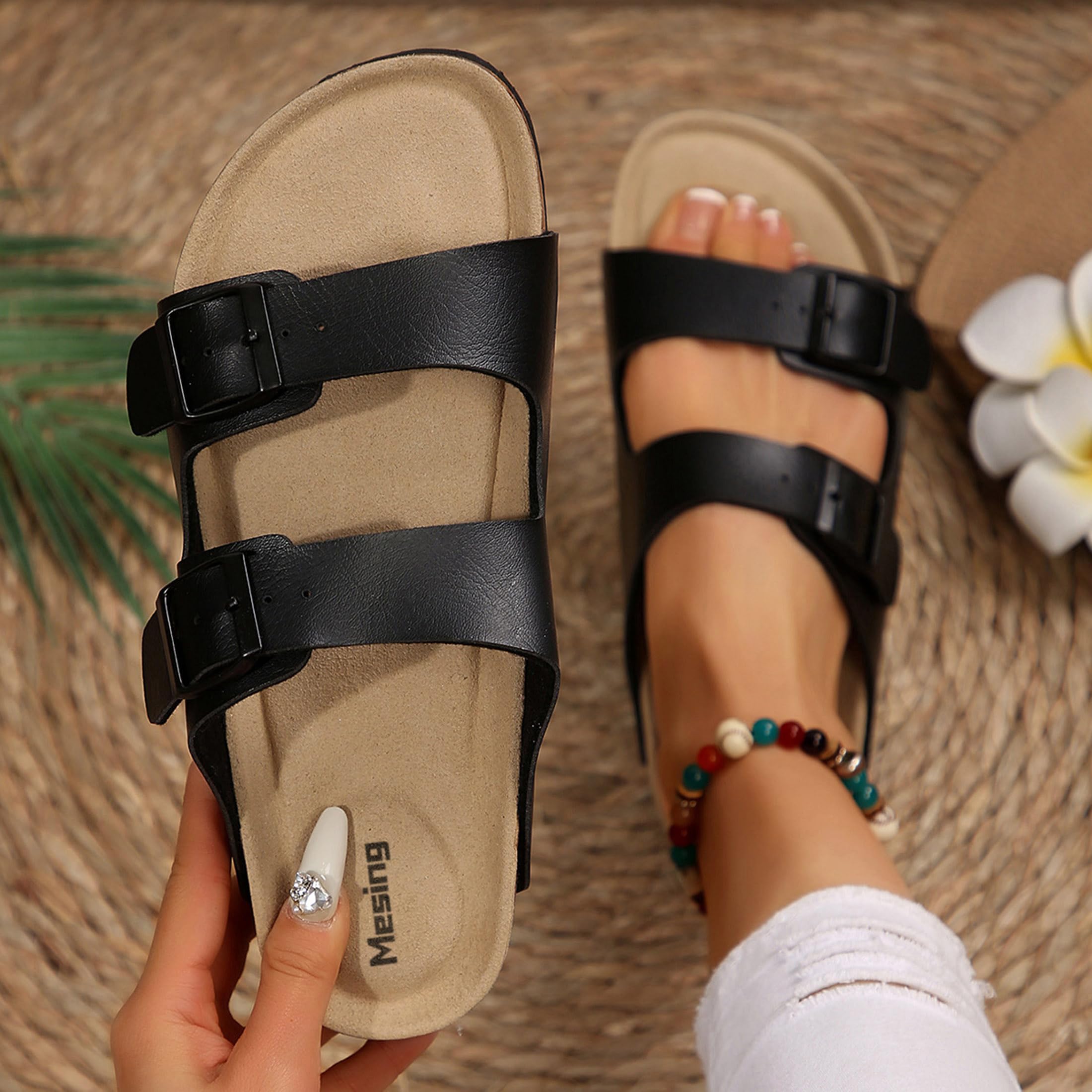 Mesing Mules Sandales Femme Homme Été Plates Boucle Bout Ouvert Nu-pieds Confortable Cuir Suédé Pantoufles en Liège