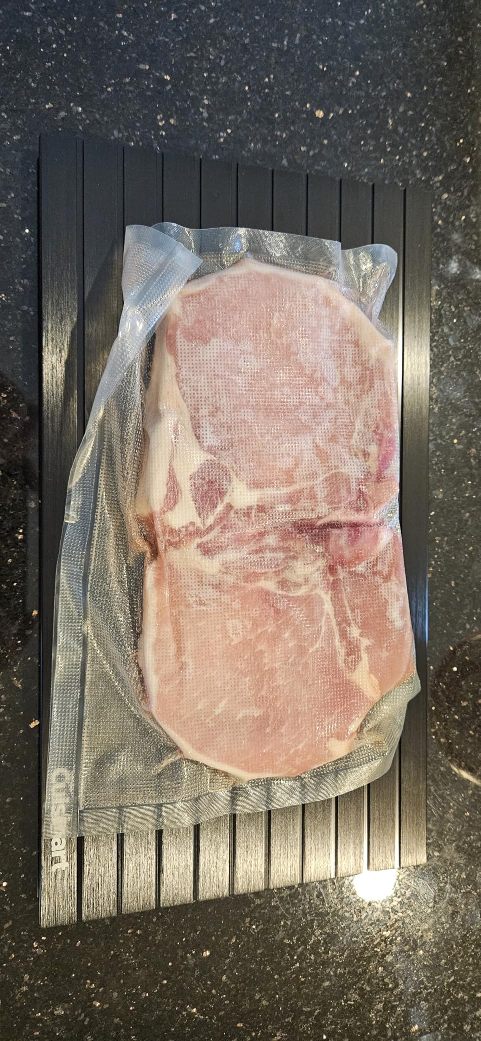 Quick Defrosting Tray That Thaws Meat Naturally photo review