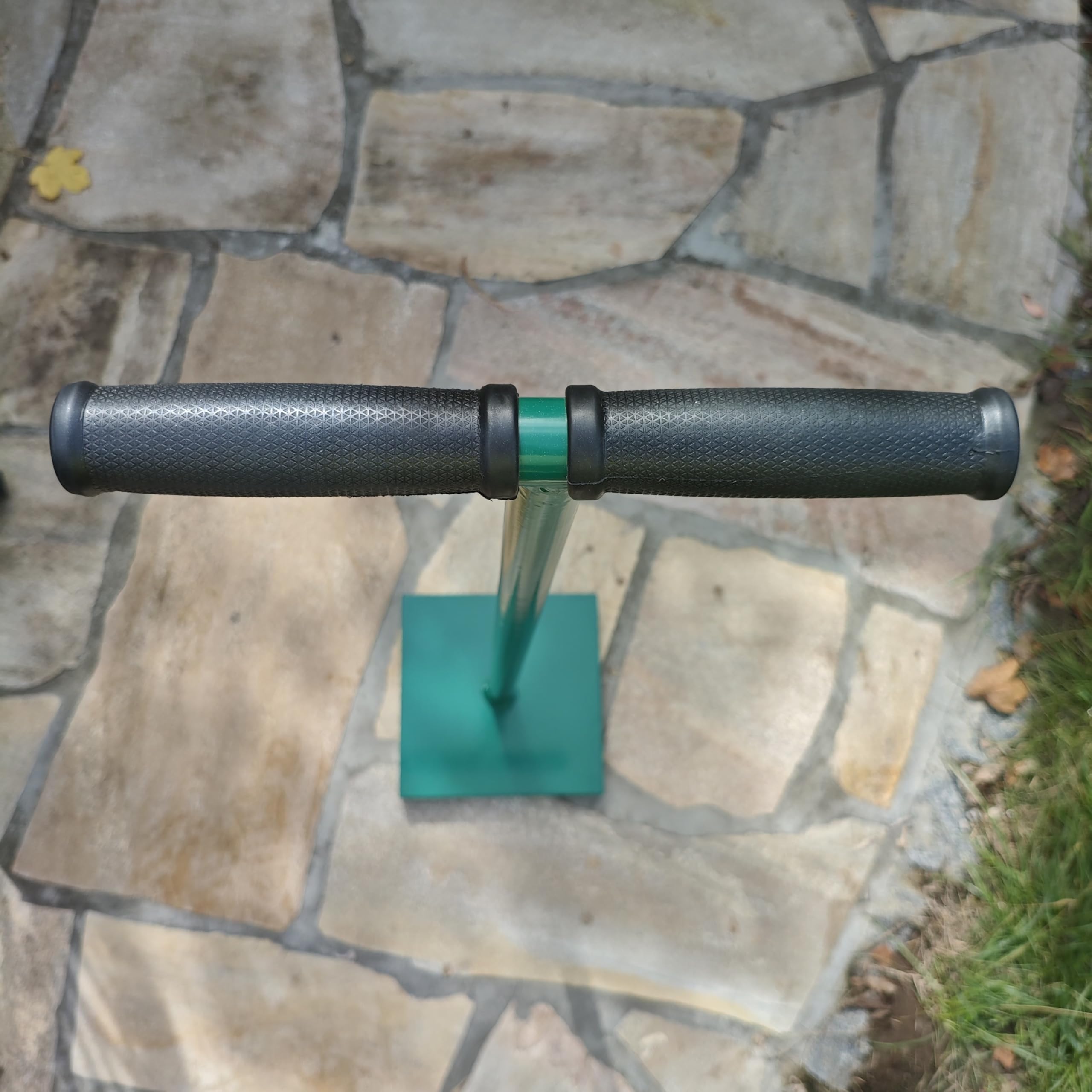 Handstampfer 20 x 20 cm – Bodenverdichter & Erdstampfer aus massivem Stahl, 9,3 kg – grüner Kiesstampfer mit ergonomischem T-Griff (86 cm) für Garten, Pflaster & Baustelle