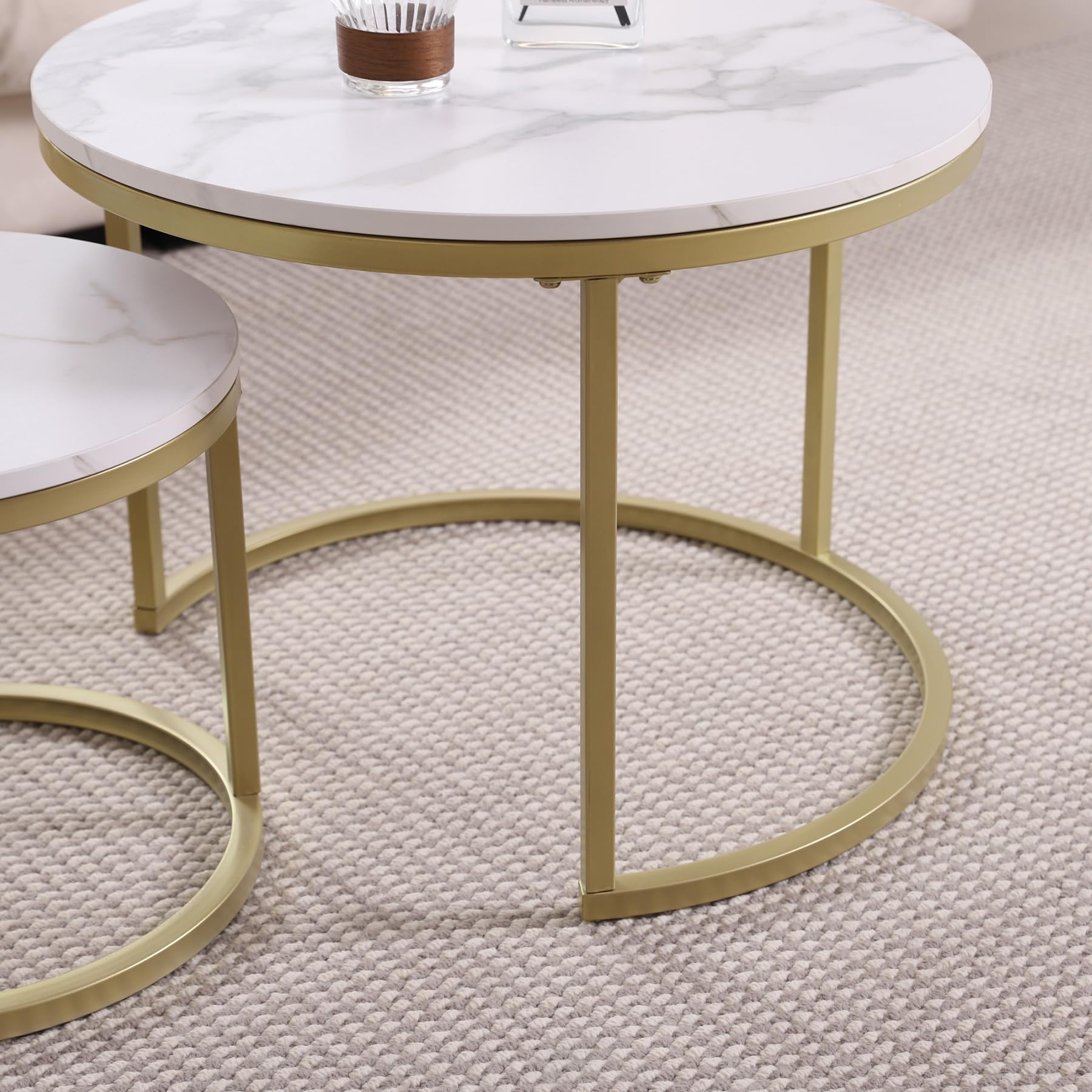 GrandCA HOME Tables Gigognes Ronde Lot de 2, avec Cadre en Métal Doré, Dessus Blanc Imitation Marbre, pour Salon, Chambre, Bureau, Appartement (Or) - 60x60/40x40cm