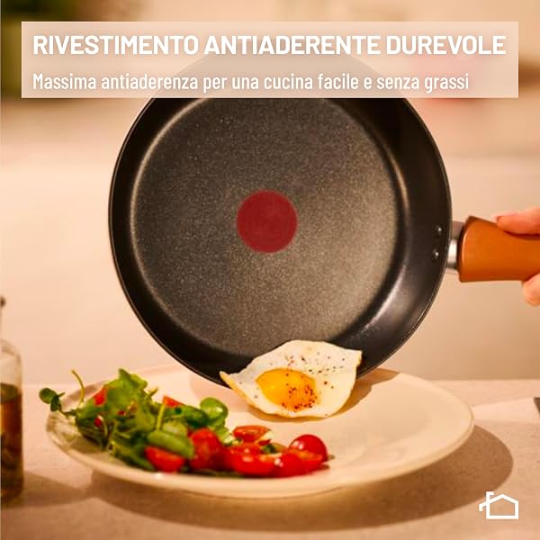 Lagostina Lagostina Rosé Non-Stick Frying Pan, Diameter 20 cm, Titanium Coating, Thermo-Signal Heat Indicator, Riveted Handle, Induction Compatible, Rose Gold in use