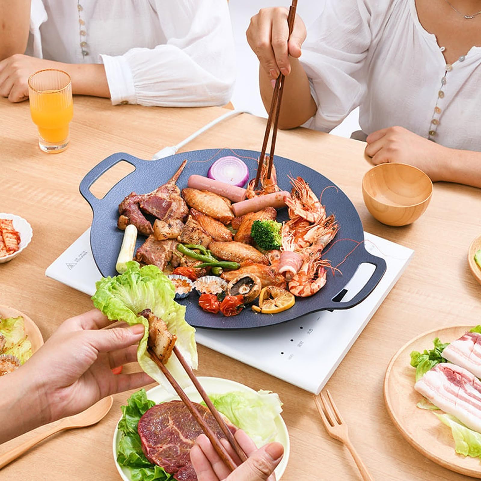 Non-stick Round Baking Pan Korean BBQ Grill Pan 11in with Heat-Resistant Gloves