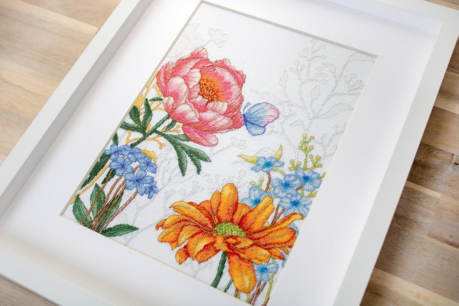 Luca-S Flowers and Butterflies - Cross Stitch Kit