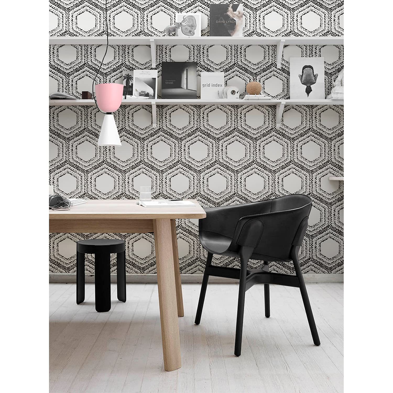Stickers muraux géométriques pour relooker la cuisine ou le salon avec un papier peint meuble