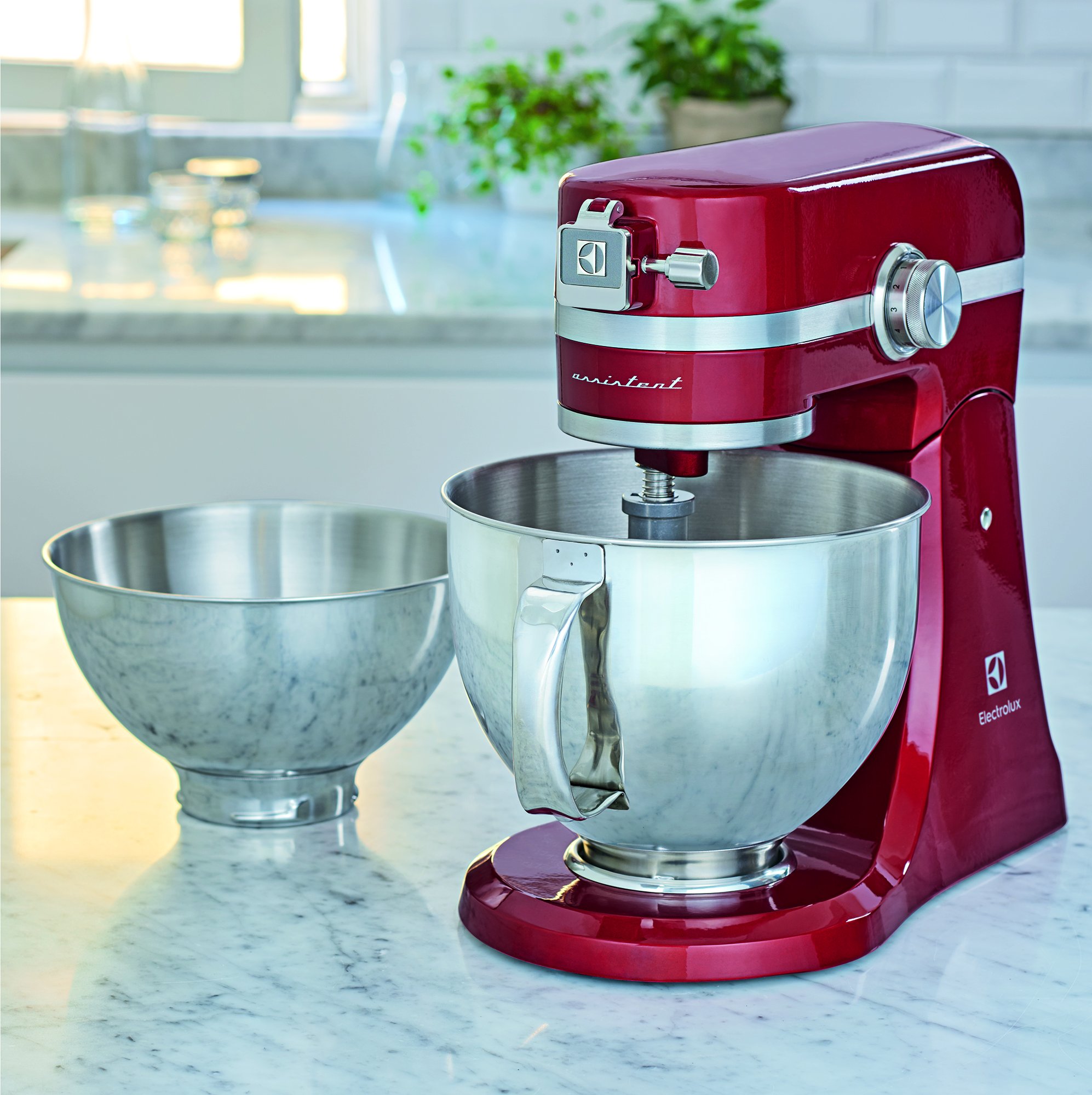 Electrolux EKM4000 Impastatrice Con Motore 1000W, 10 Velocità, Struttura In Acciaio Inox E Alluminio Pressofuso, 360x370x210mm, Rosso