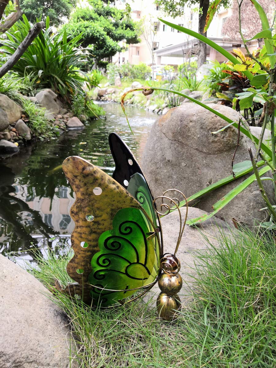 新商品!! 蝶 ソーラー ライト ガラス 鉄 景観灯 チョウライト庭灯ランプ Amazon.co.jp: 夢の行 蝶のソーラー工芸ライト（ガラス+鉄）景観灯